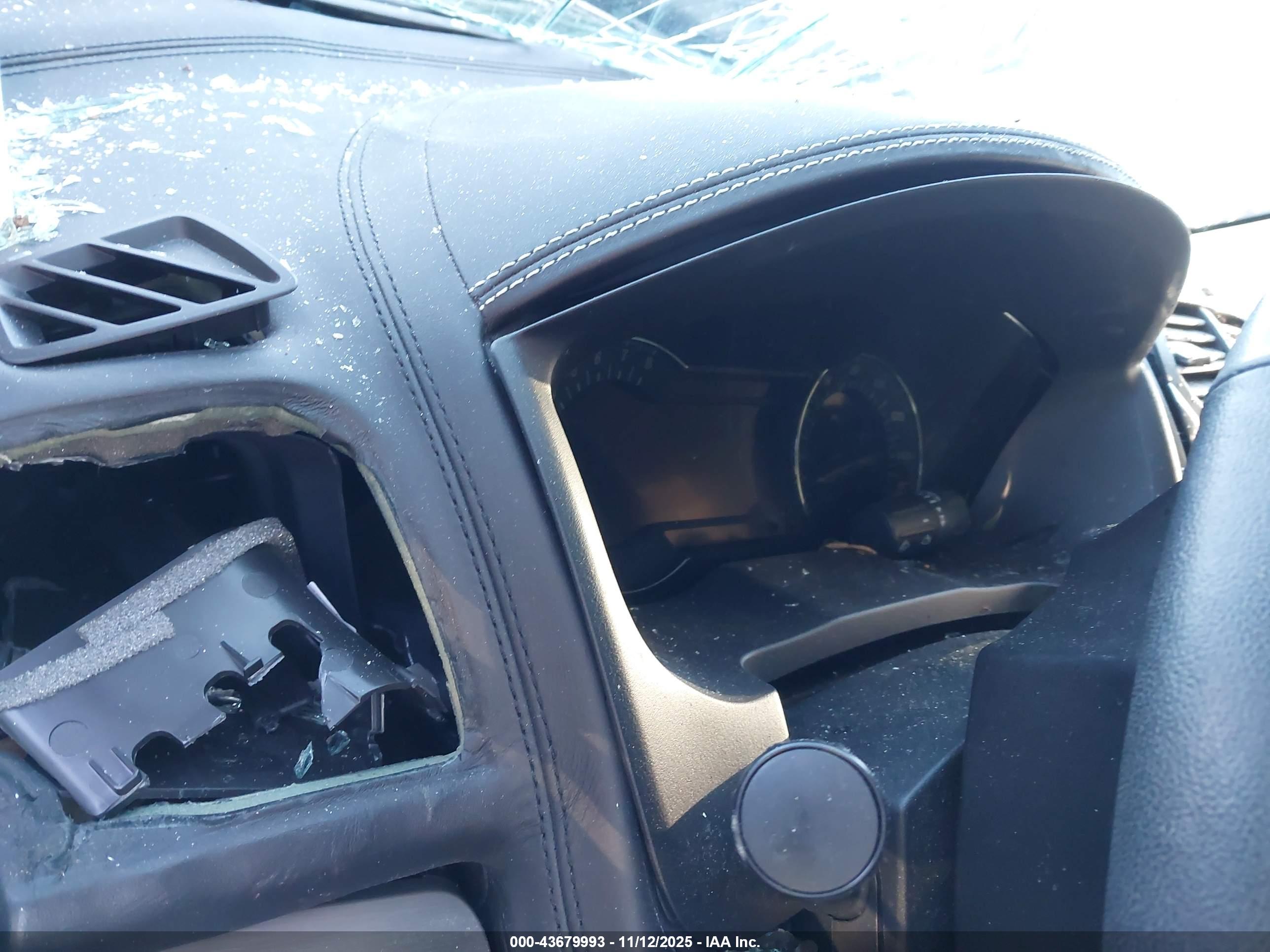 FORD EXPLORER image 7