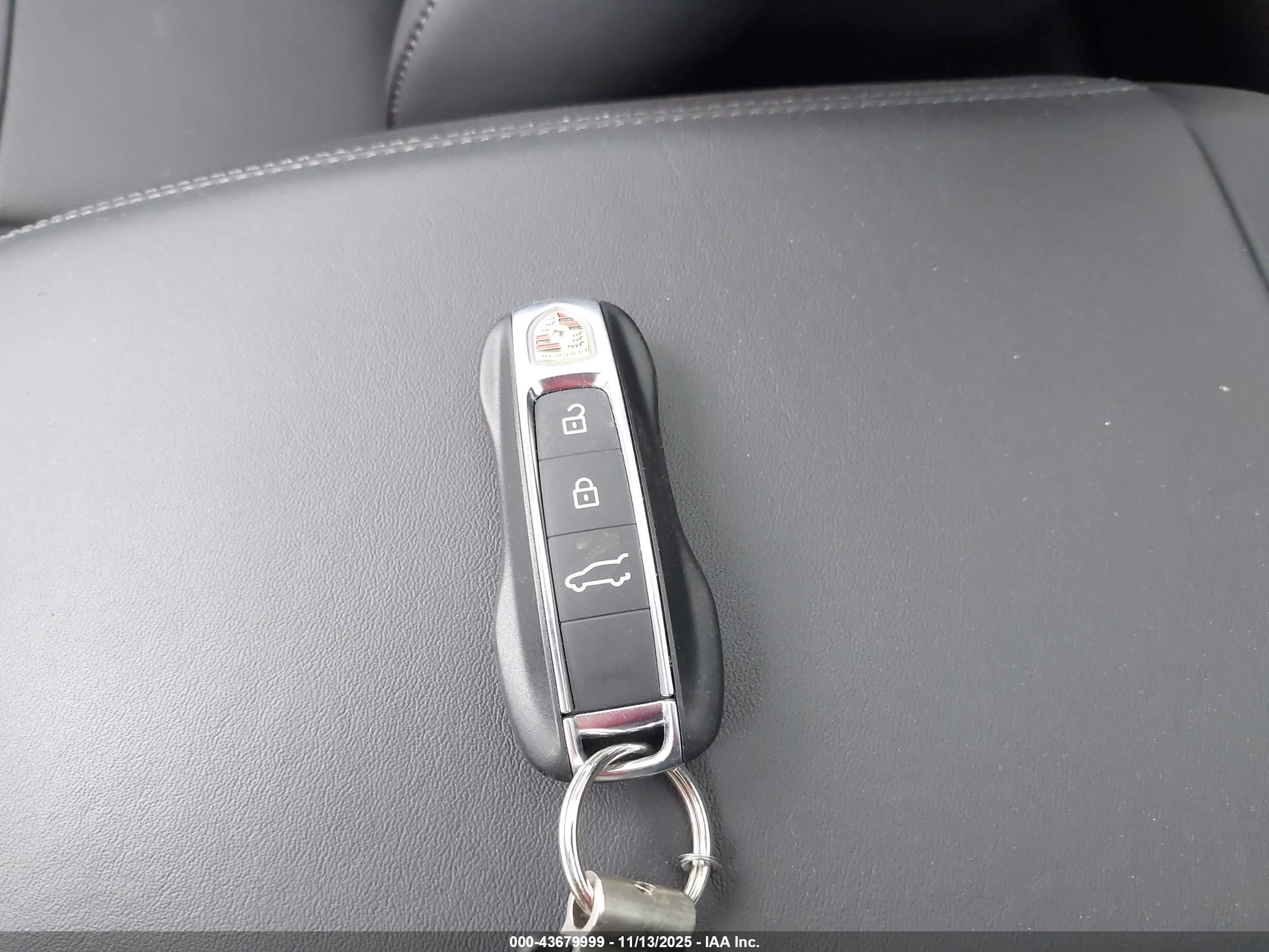 PORSCHE CAYENNE image 11