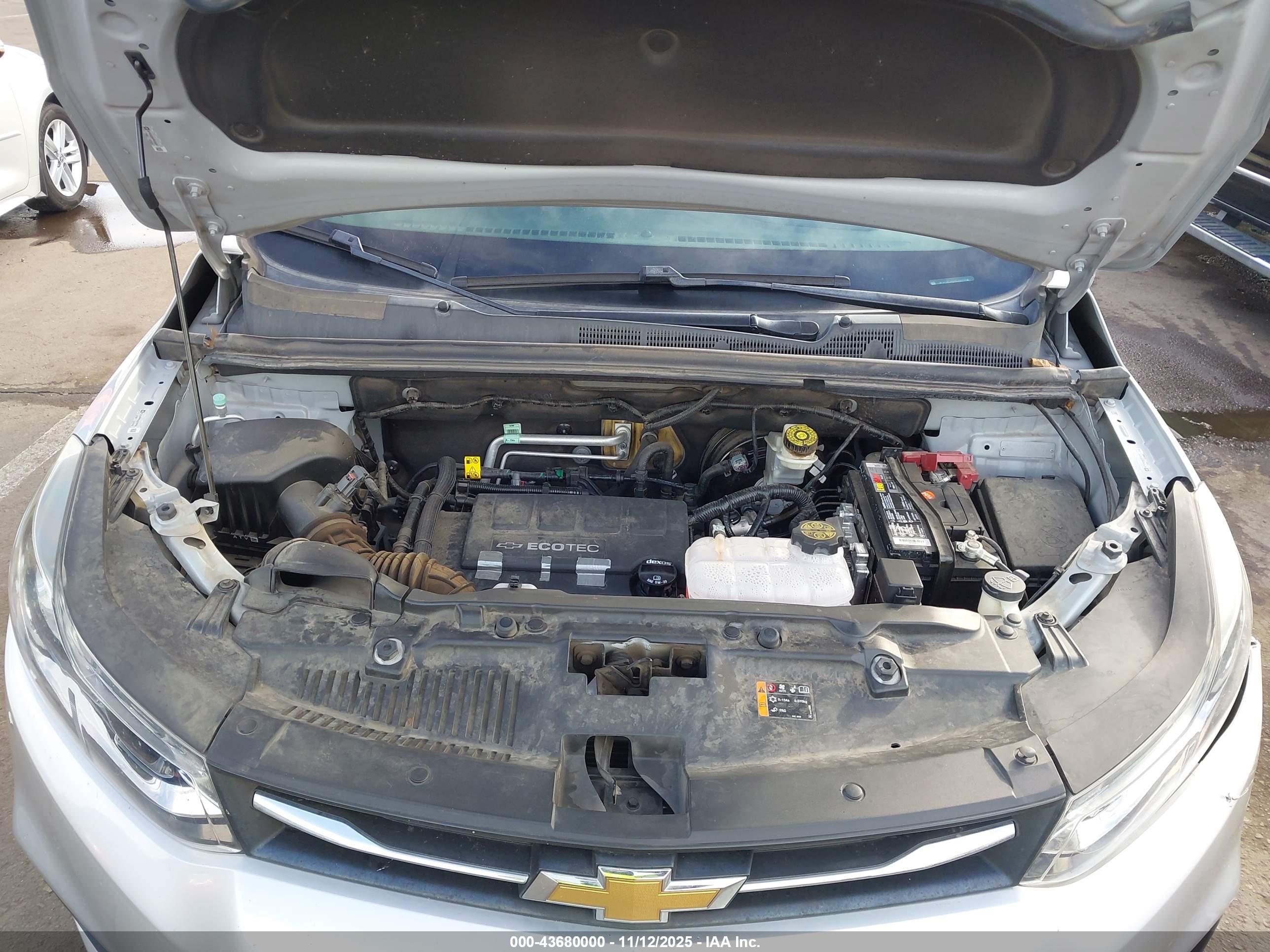 CHEVROLET TRAX image 10