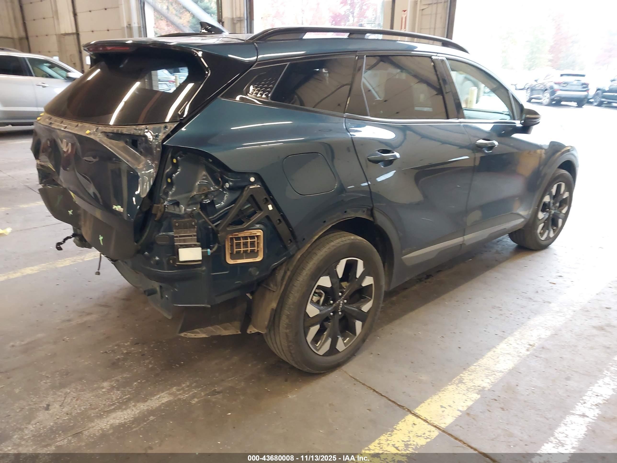 KIA SPORTAGE image 4