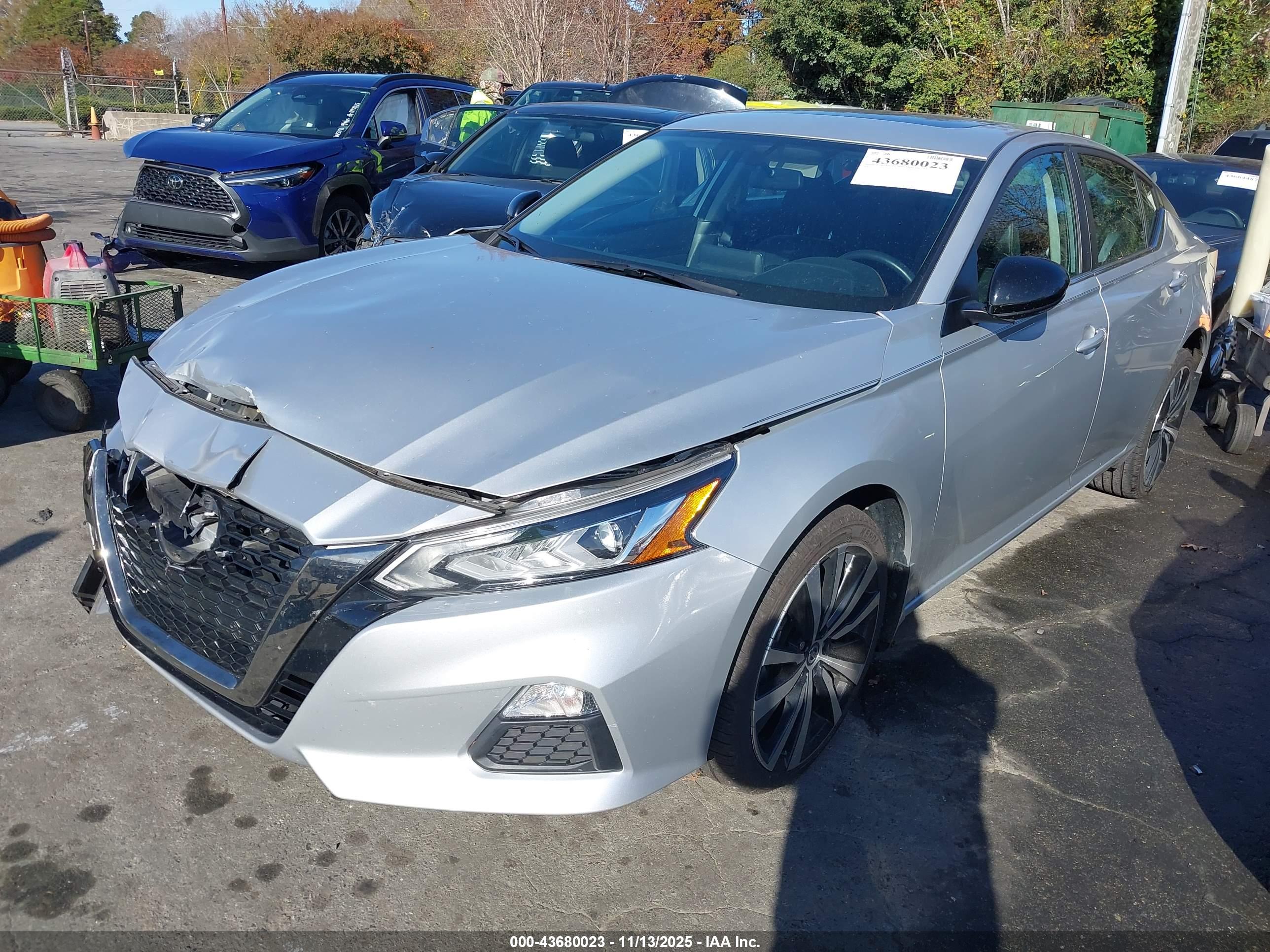 NISSAN ALTIMA image 2