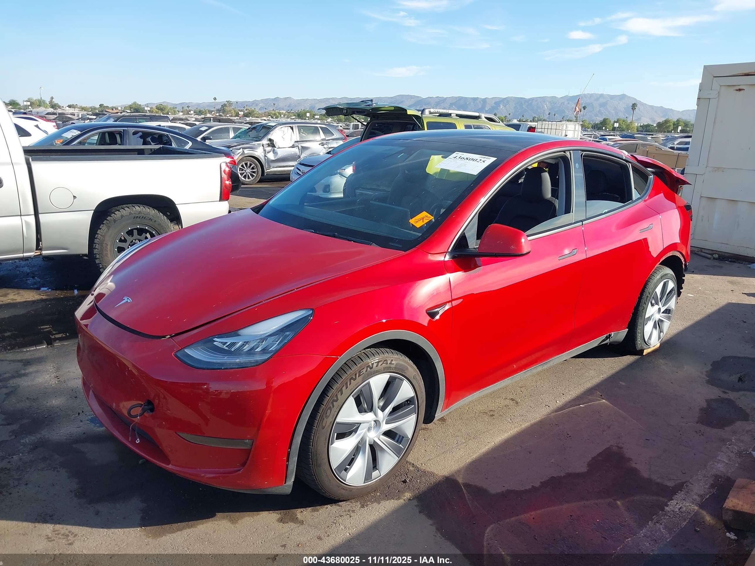TESLA MODEL image 2