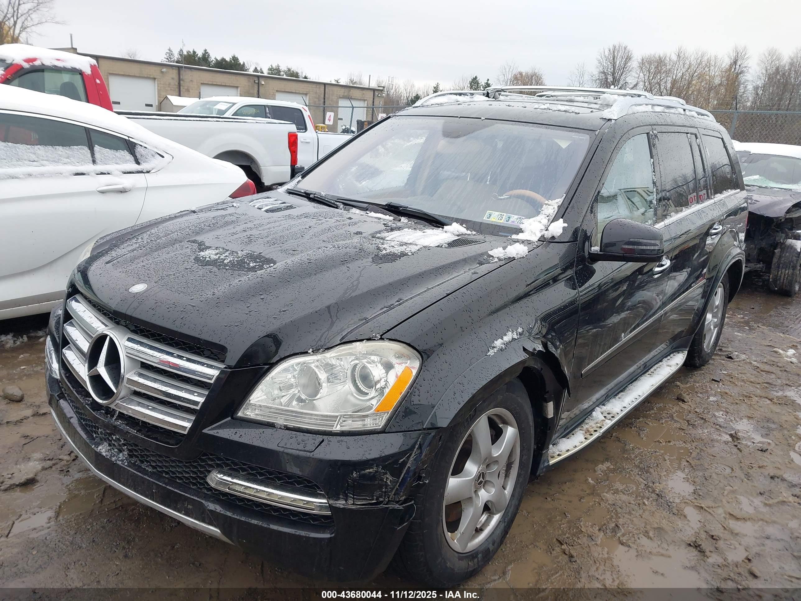 MERCEDES-BENZ GL image 2