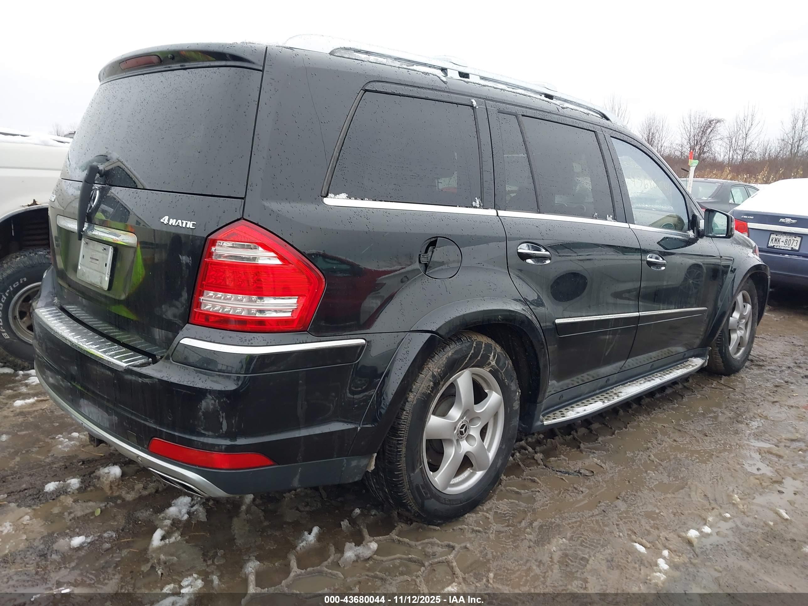MERCEDES-BENZ GL image 4