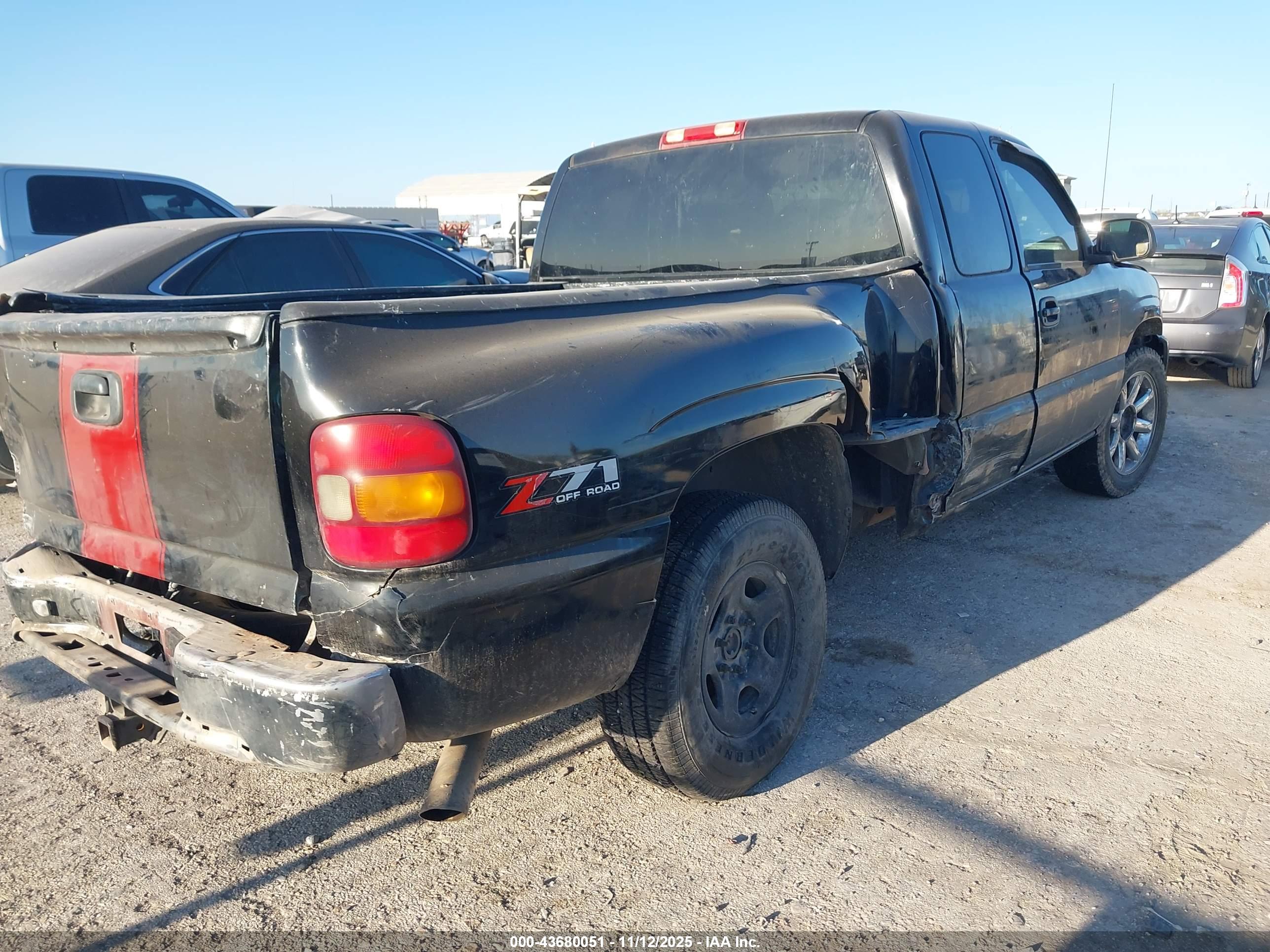GMC SIERRA image 4