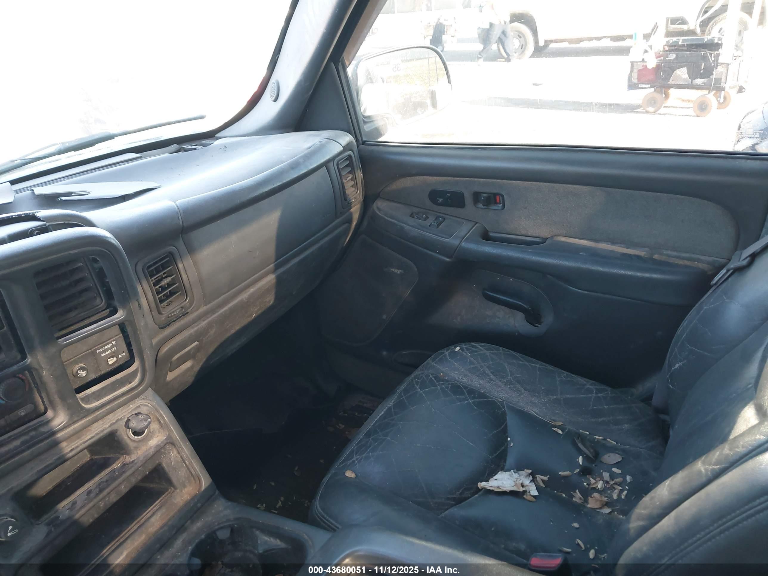 GMC SIERRA image 5