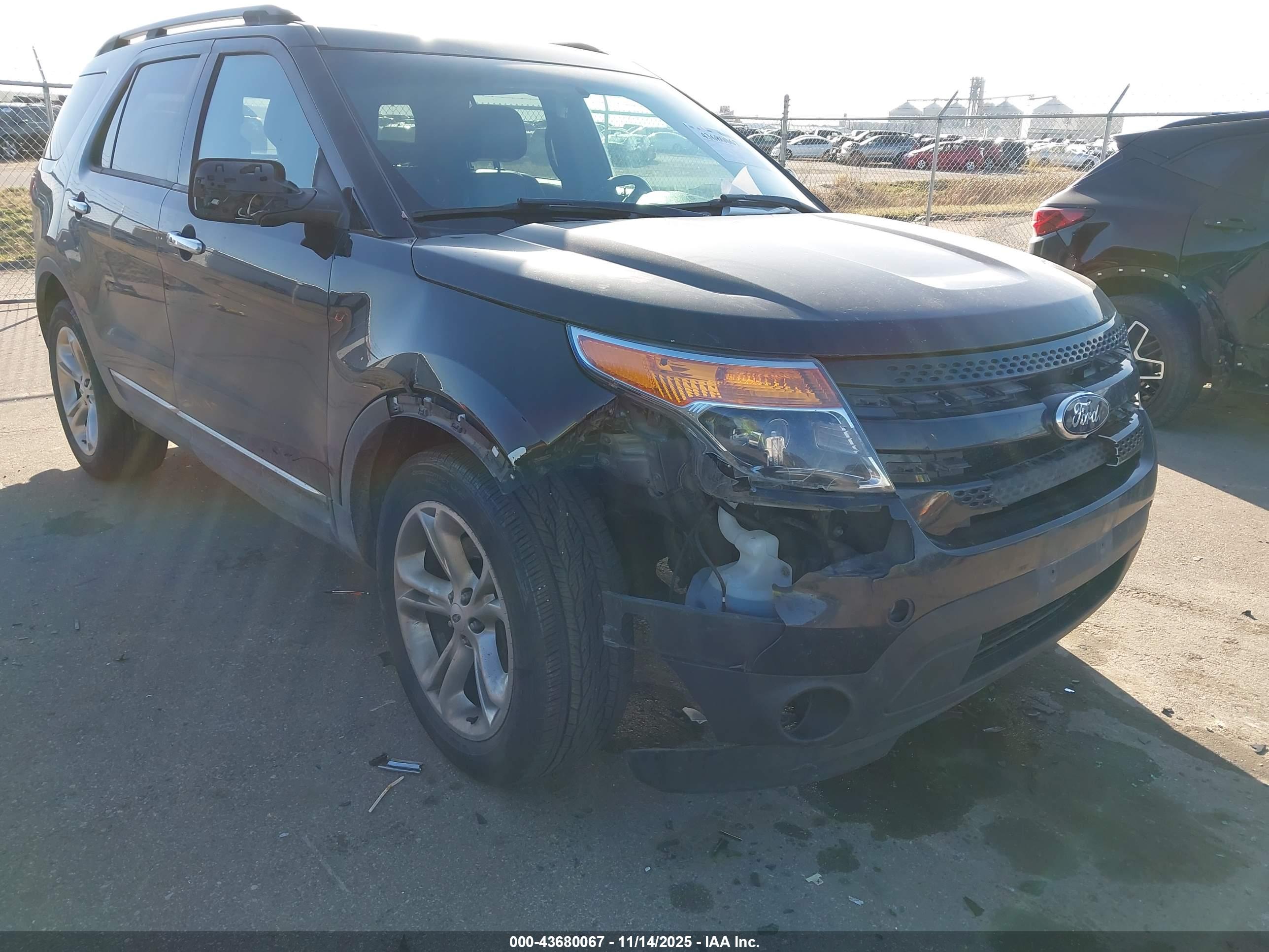 FORD EXPLORER image 6