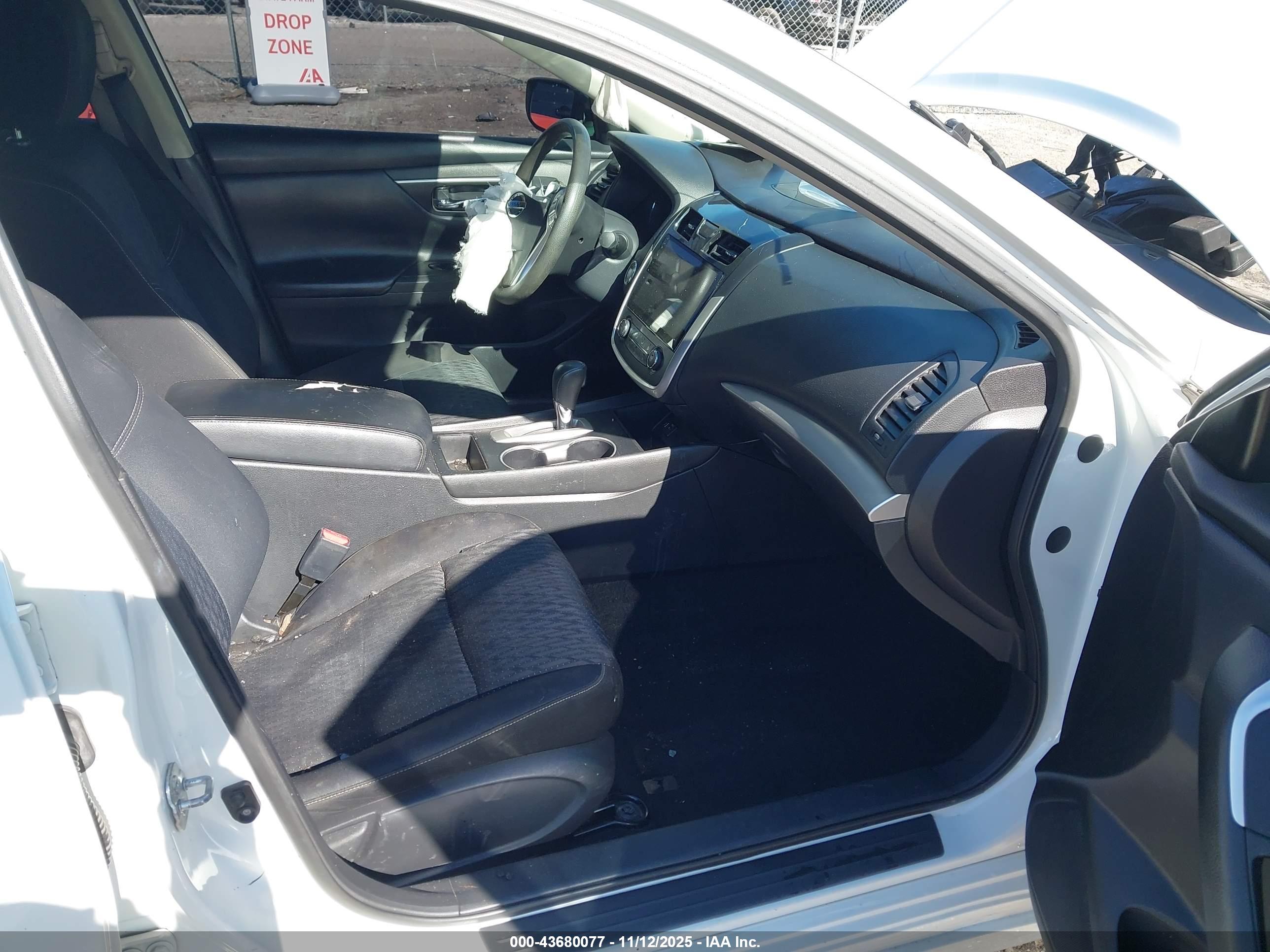 NISSAN ALTIMA image 5
