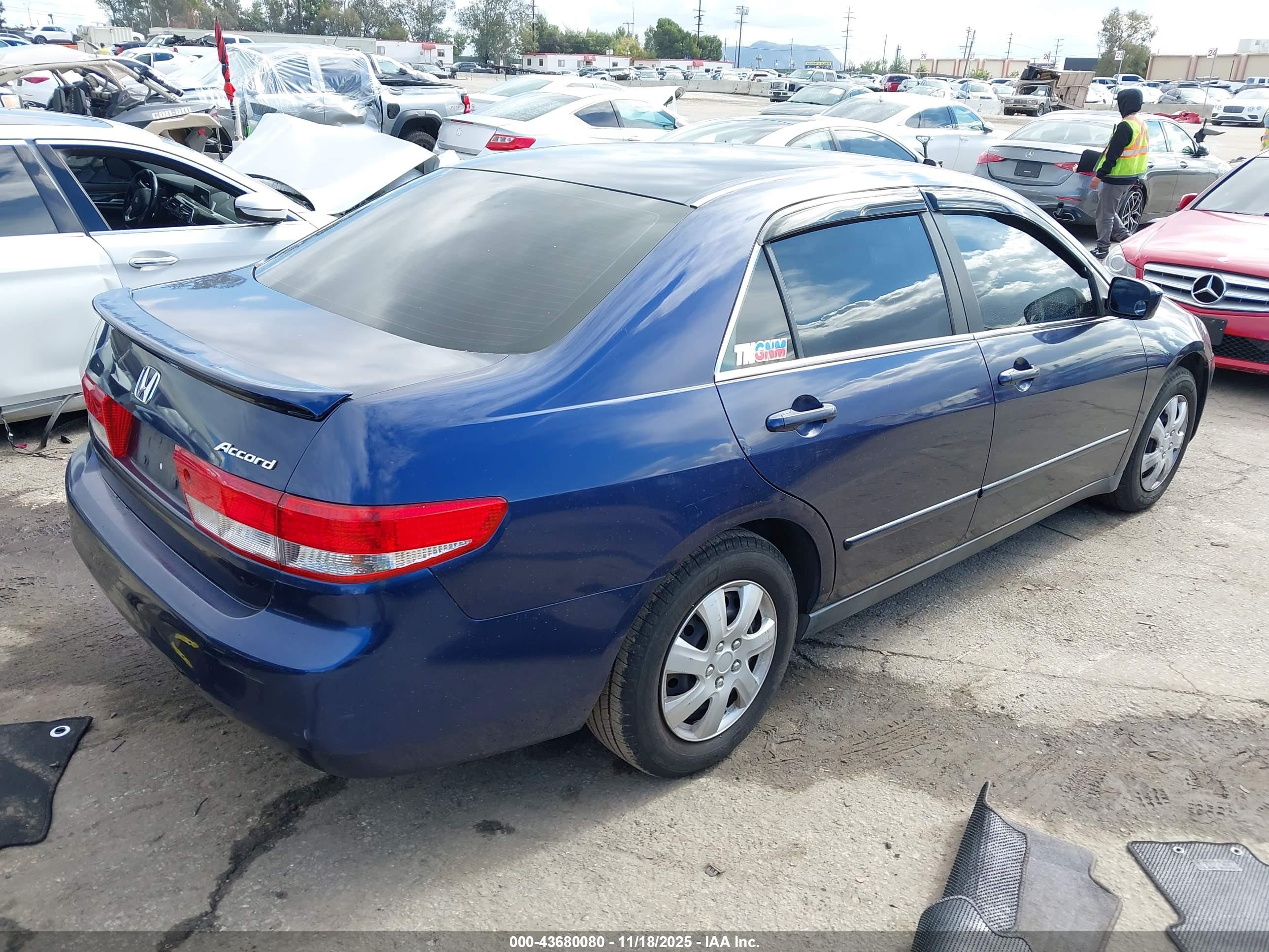 HONDA ACCORD image 4