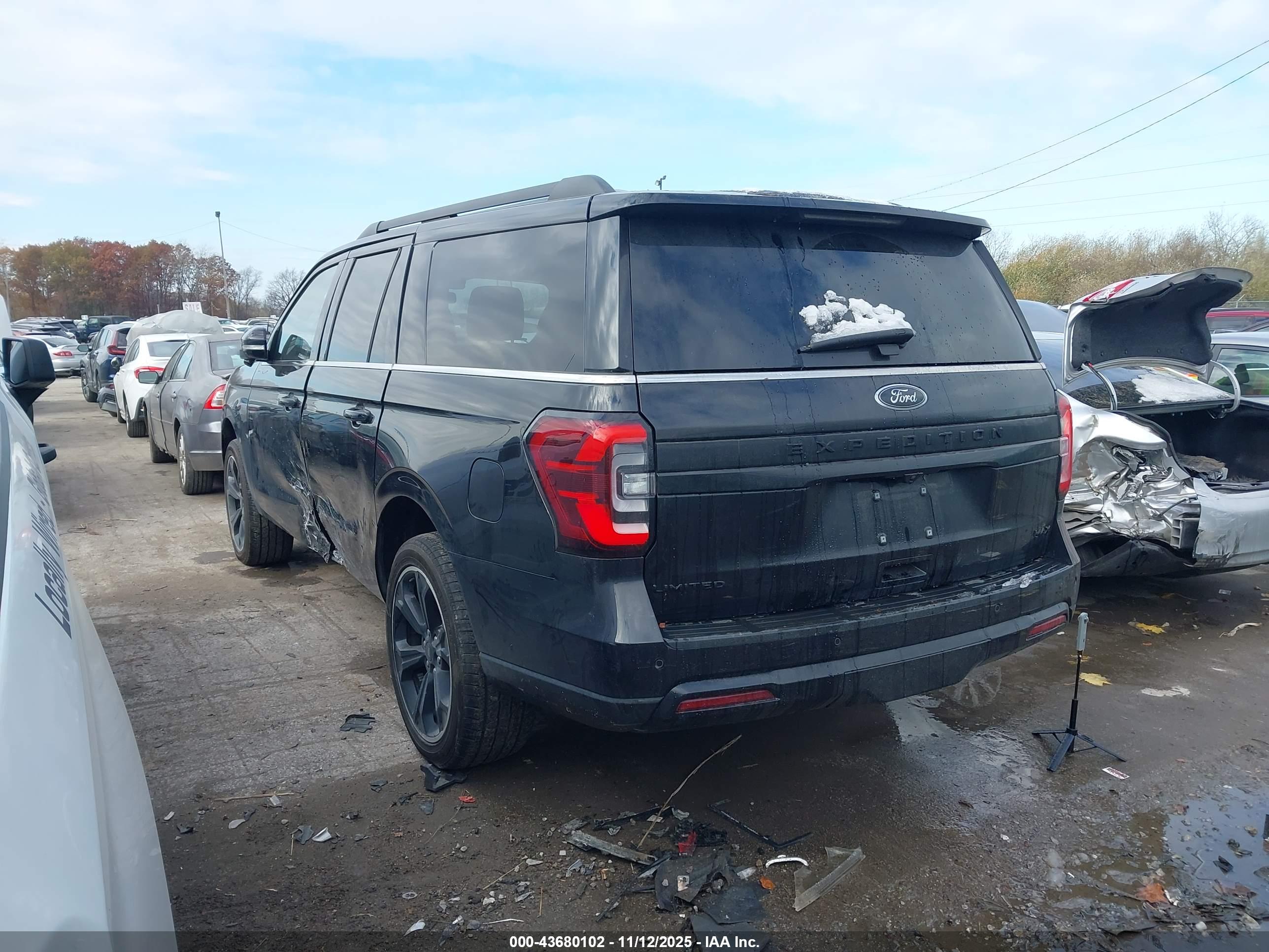 FORD EXPEDITION image 3