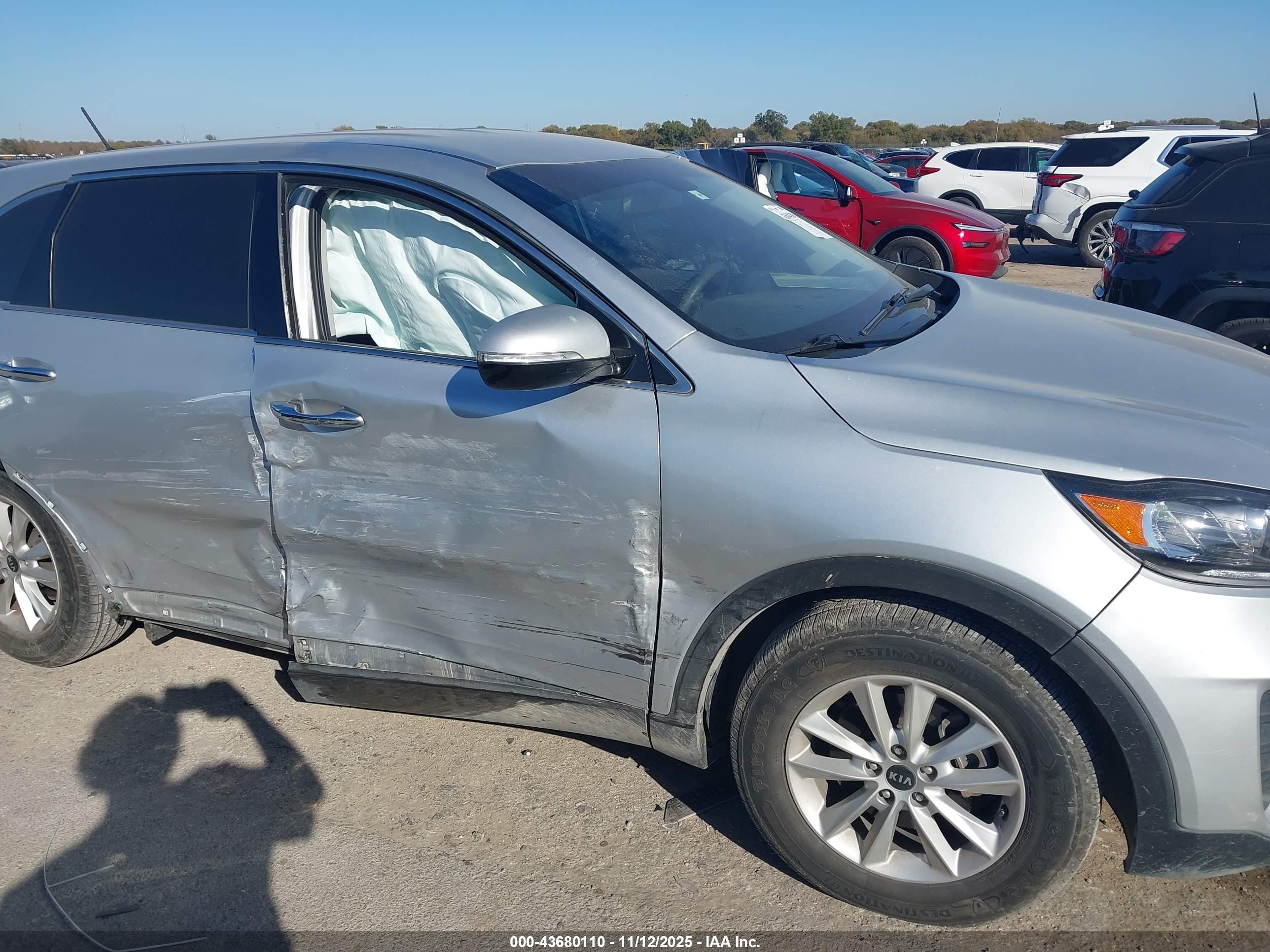 KIA SORENTO image 6
