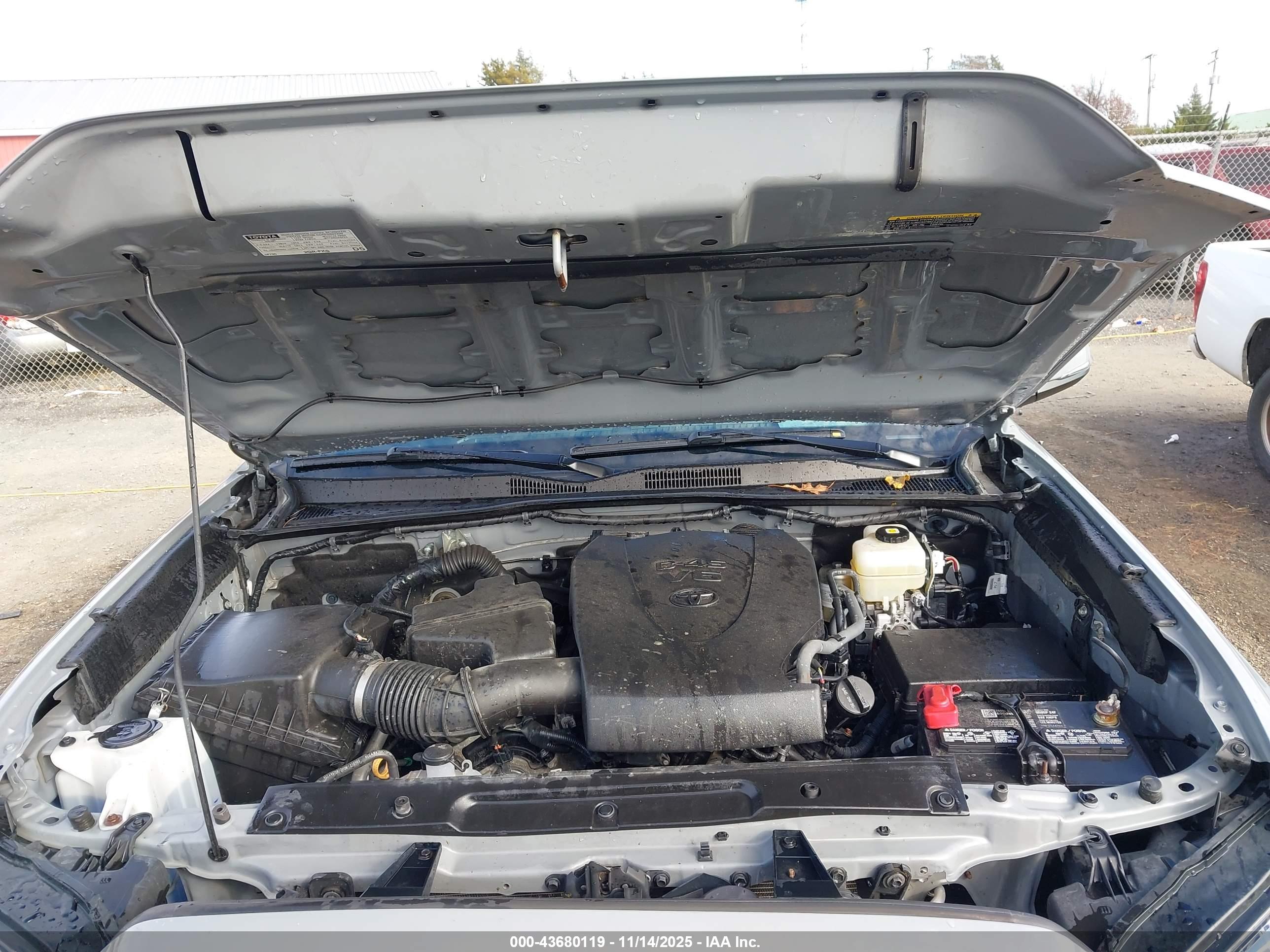 TOYOTA TACOMA image 10