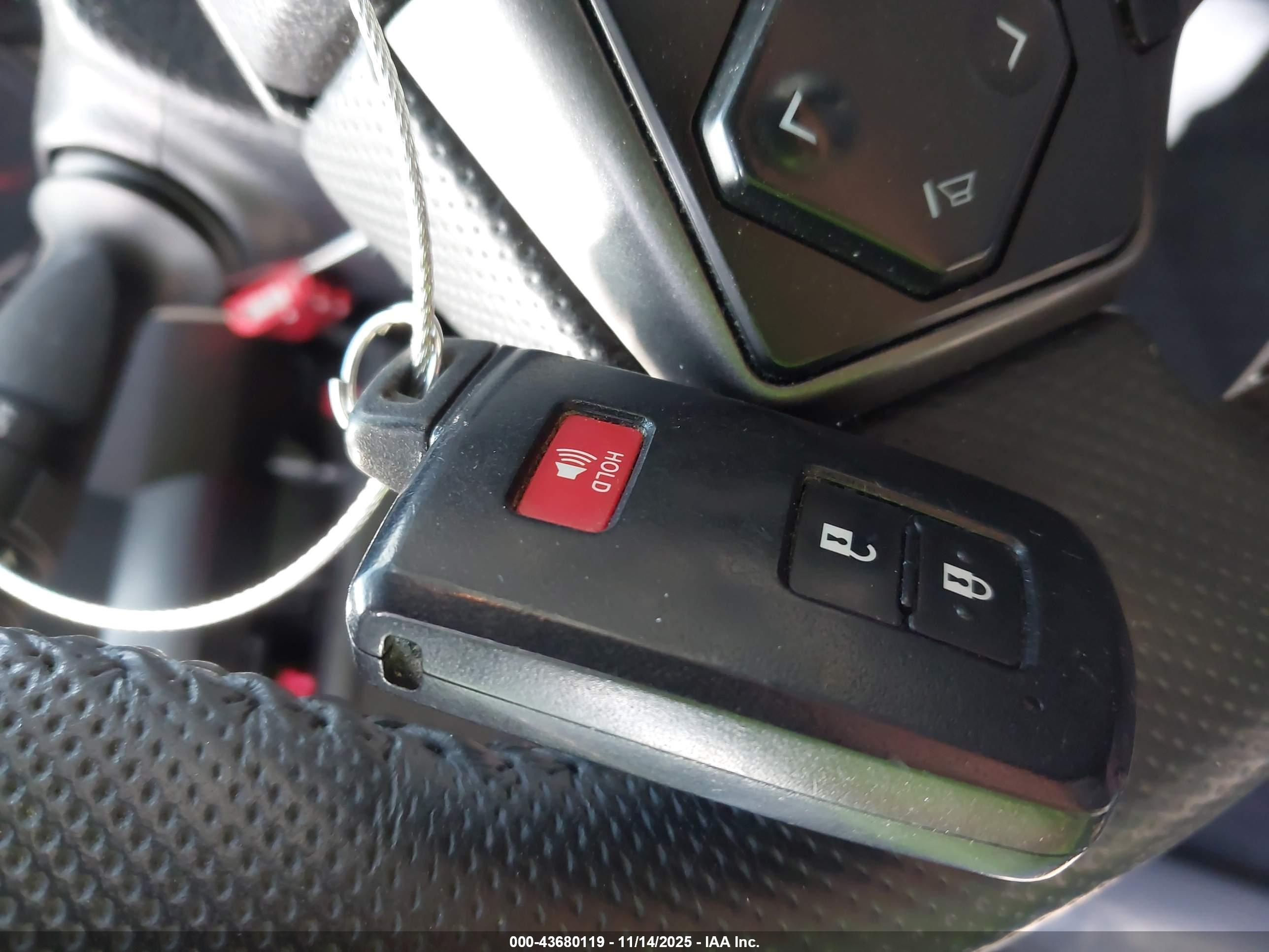 TOYOTA TACOMA image 11