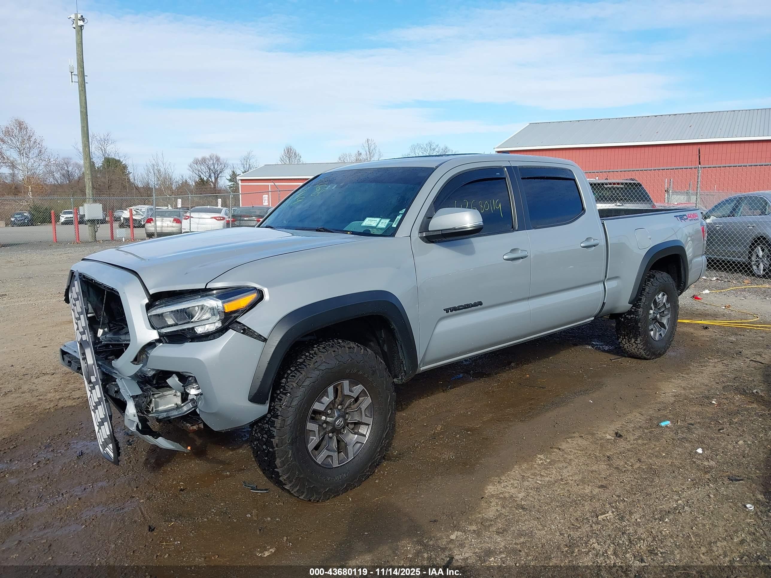 TOYOTA TACOMA image 2