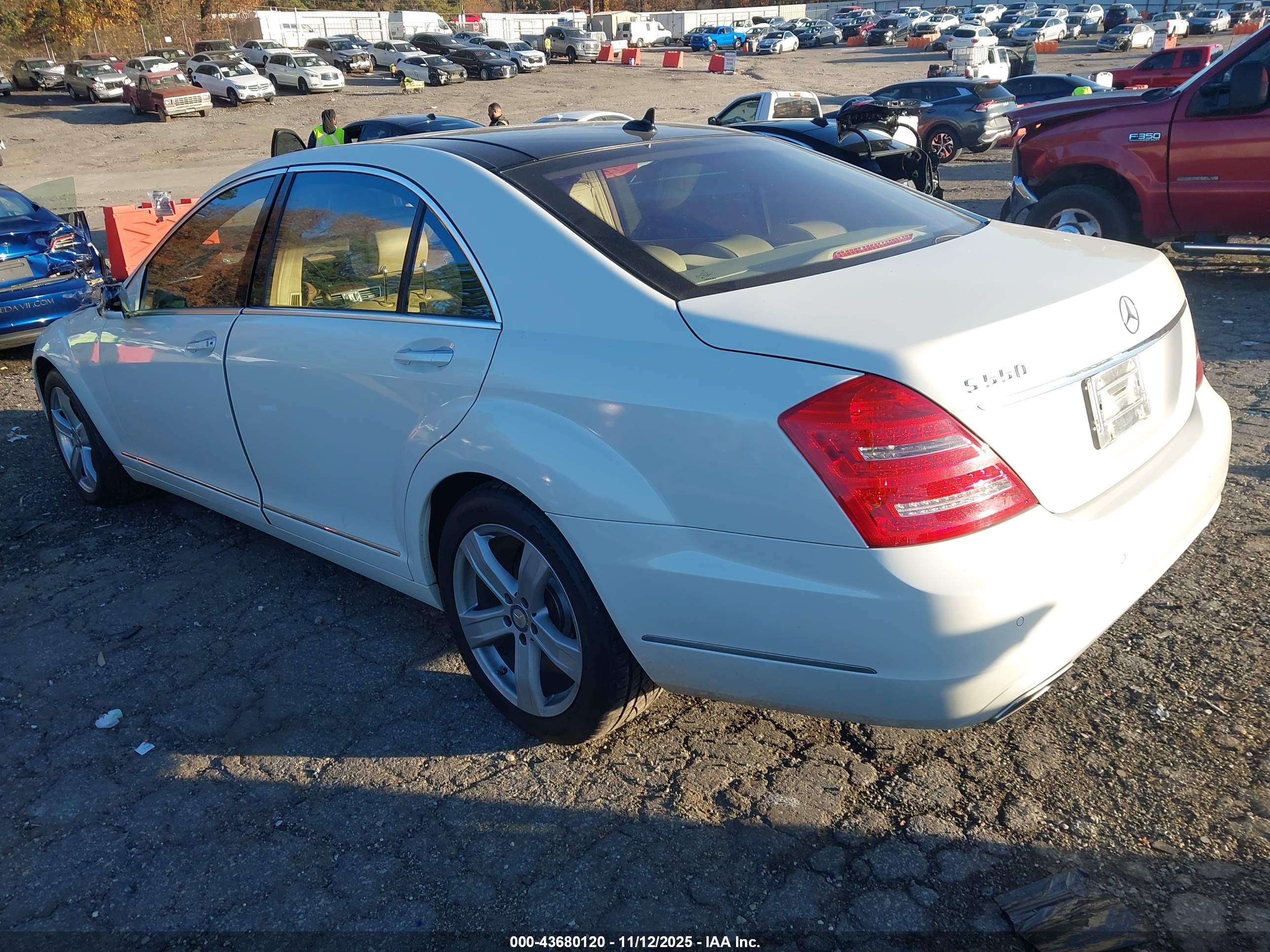 MERCEDES-BENZ S image 3