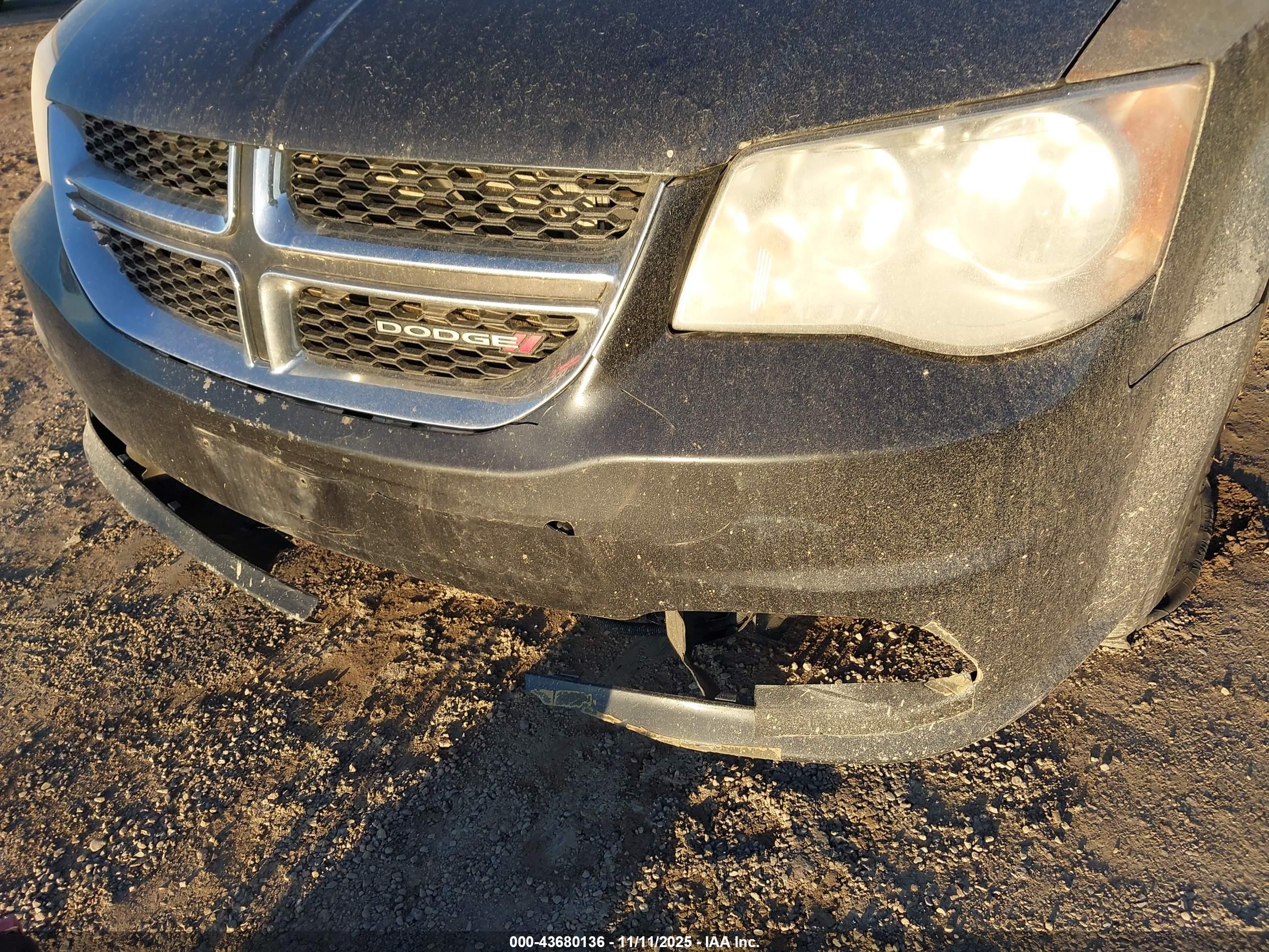 DODGE GRAND image 6