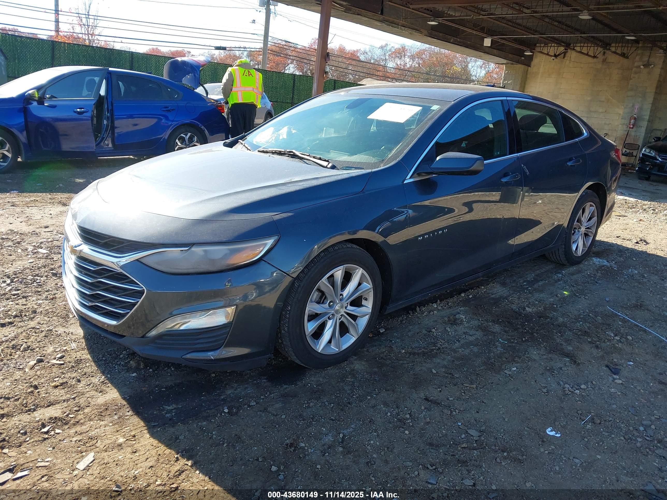 CHEVROLET MALIBU image 2