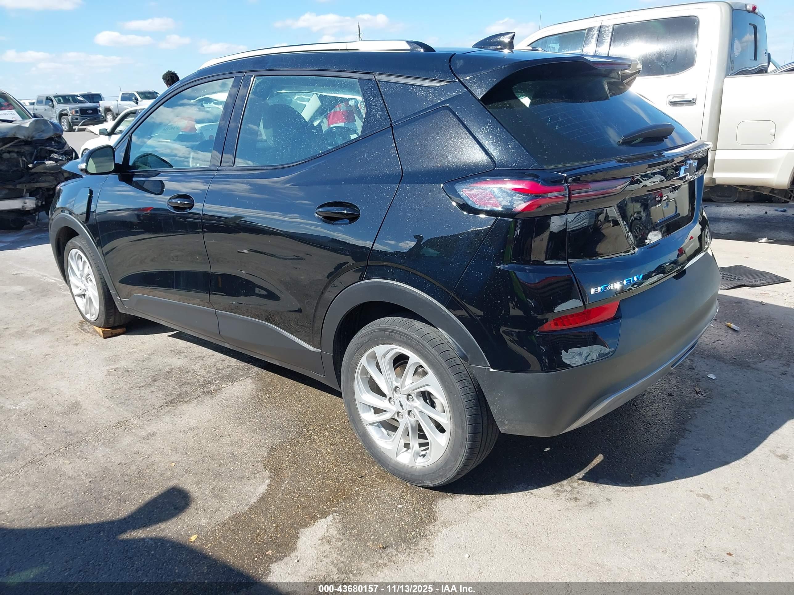 CHEVROLET BOLT image 3