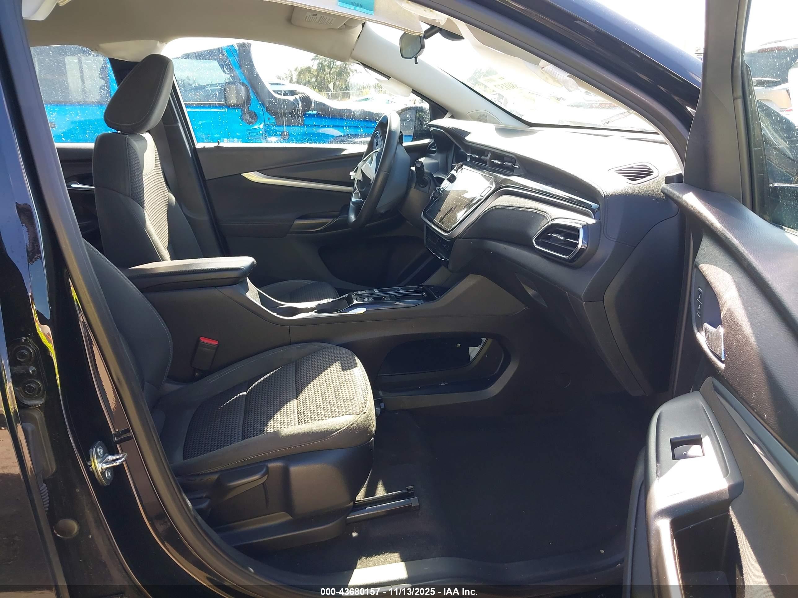 CHEVROLET BOLT image 5
