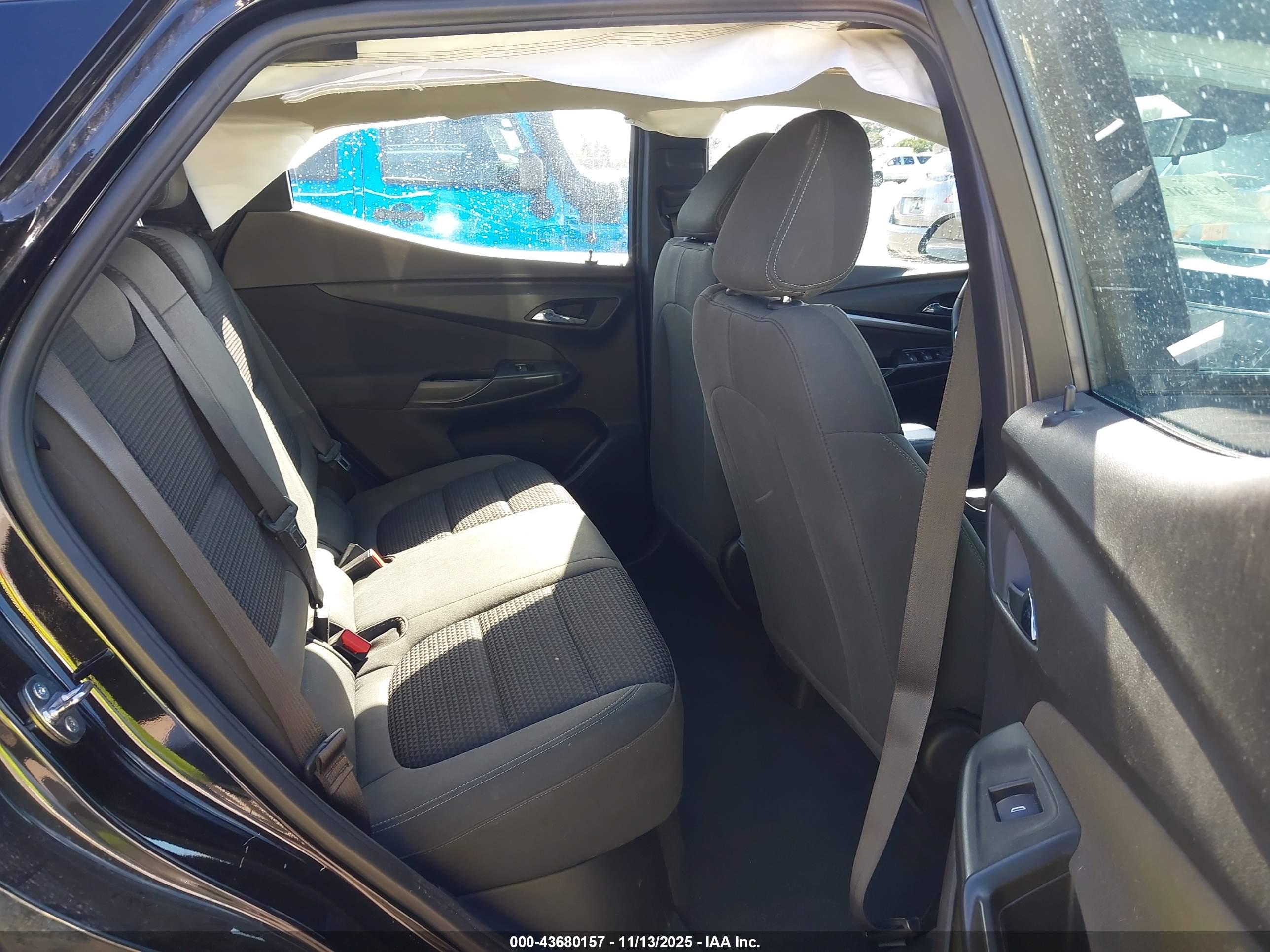 CHEVROLET BOLT image 8