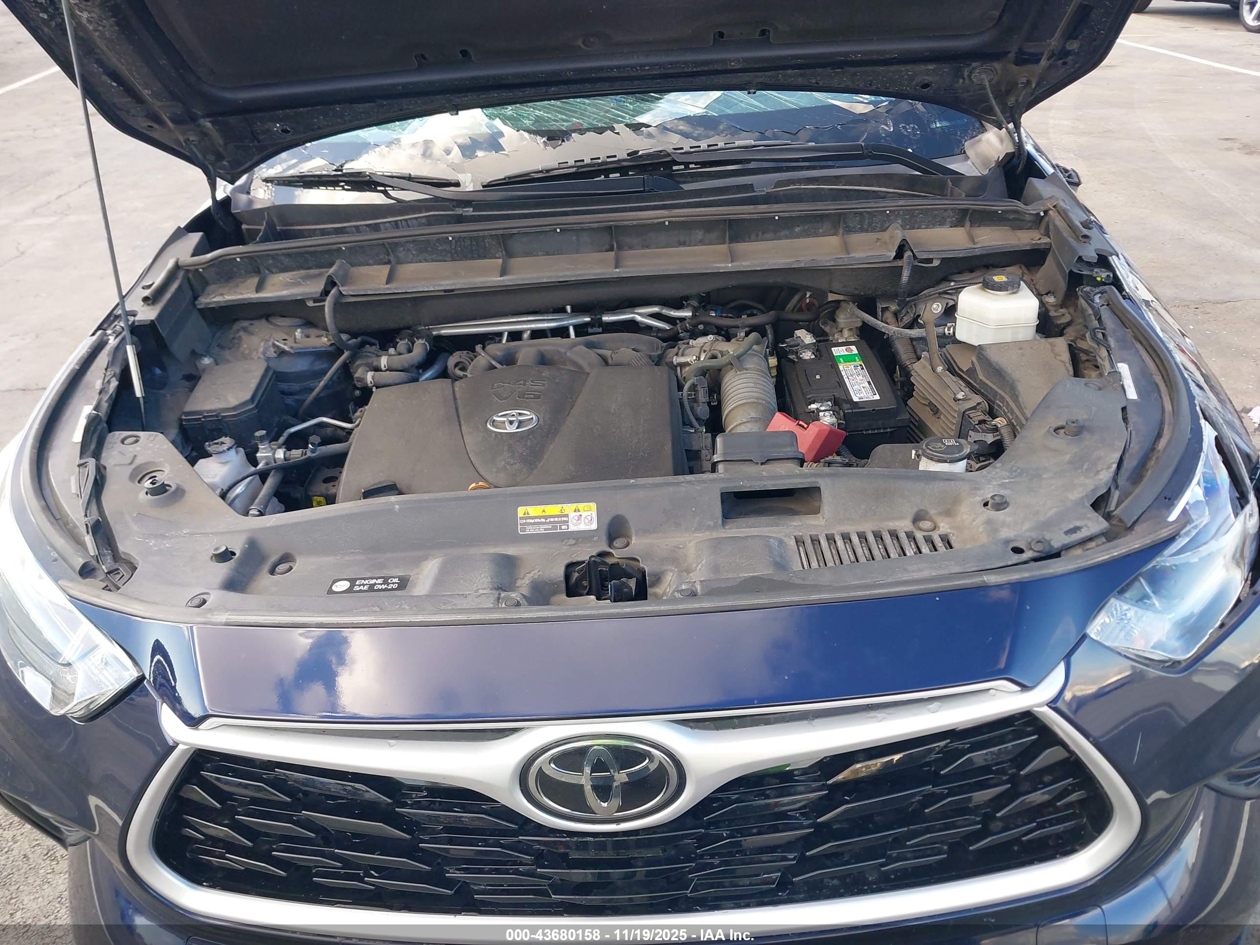 TOYOTA HIGHLANDER image 10