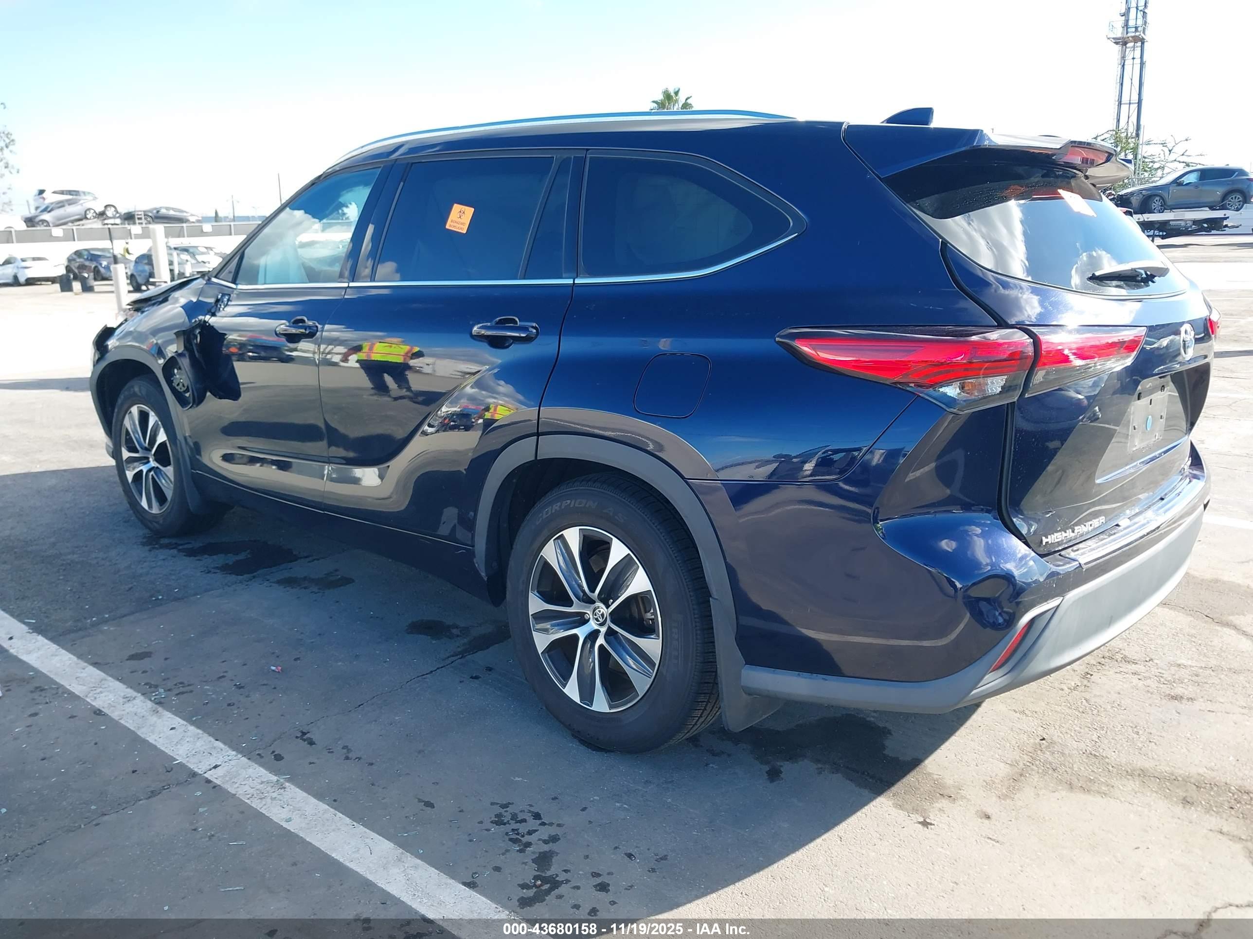 TOYOTA HIGHLANDER image 3