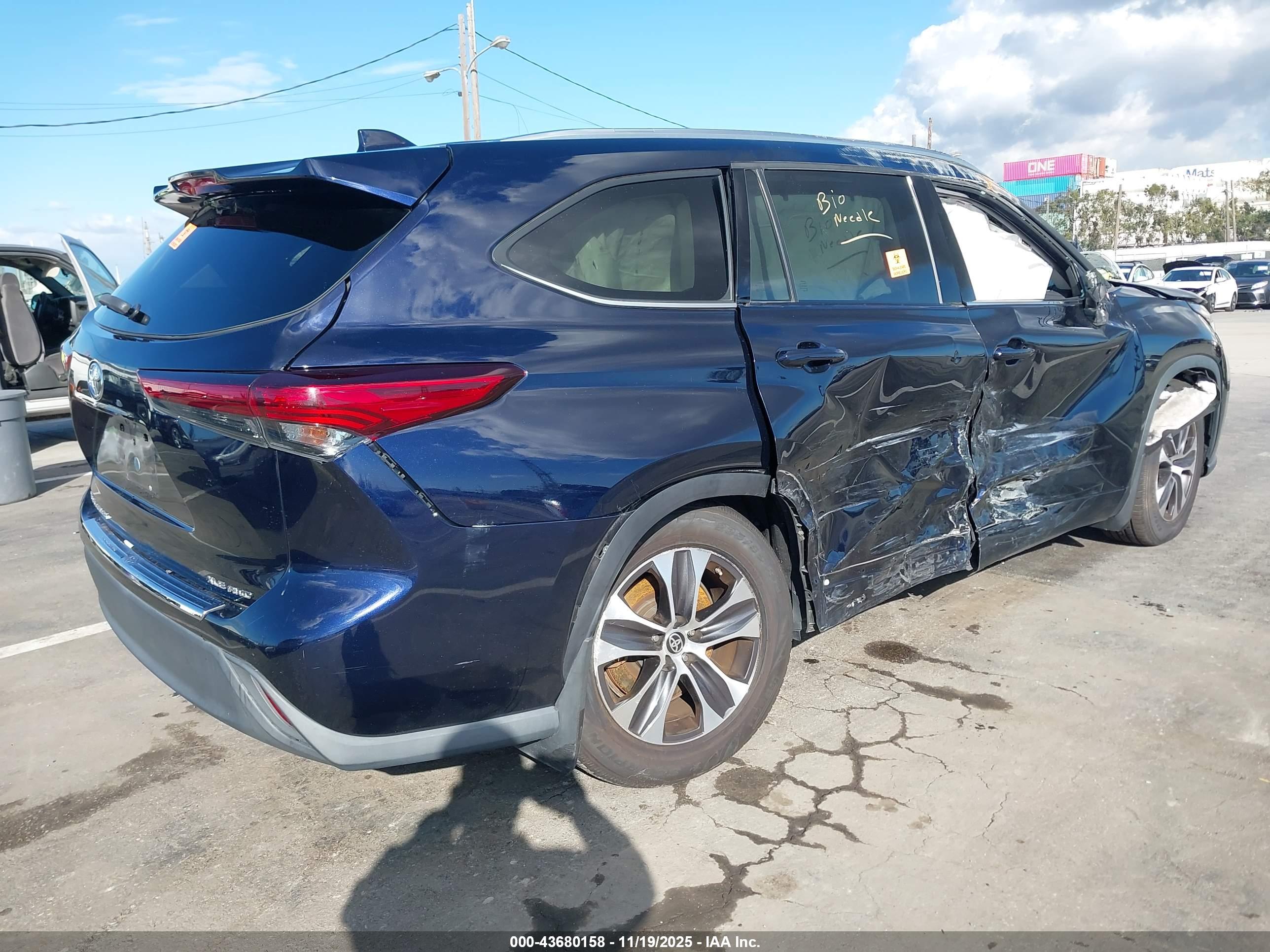 TOYOTA HIGHLANDER image 4