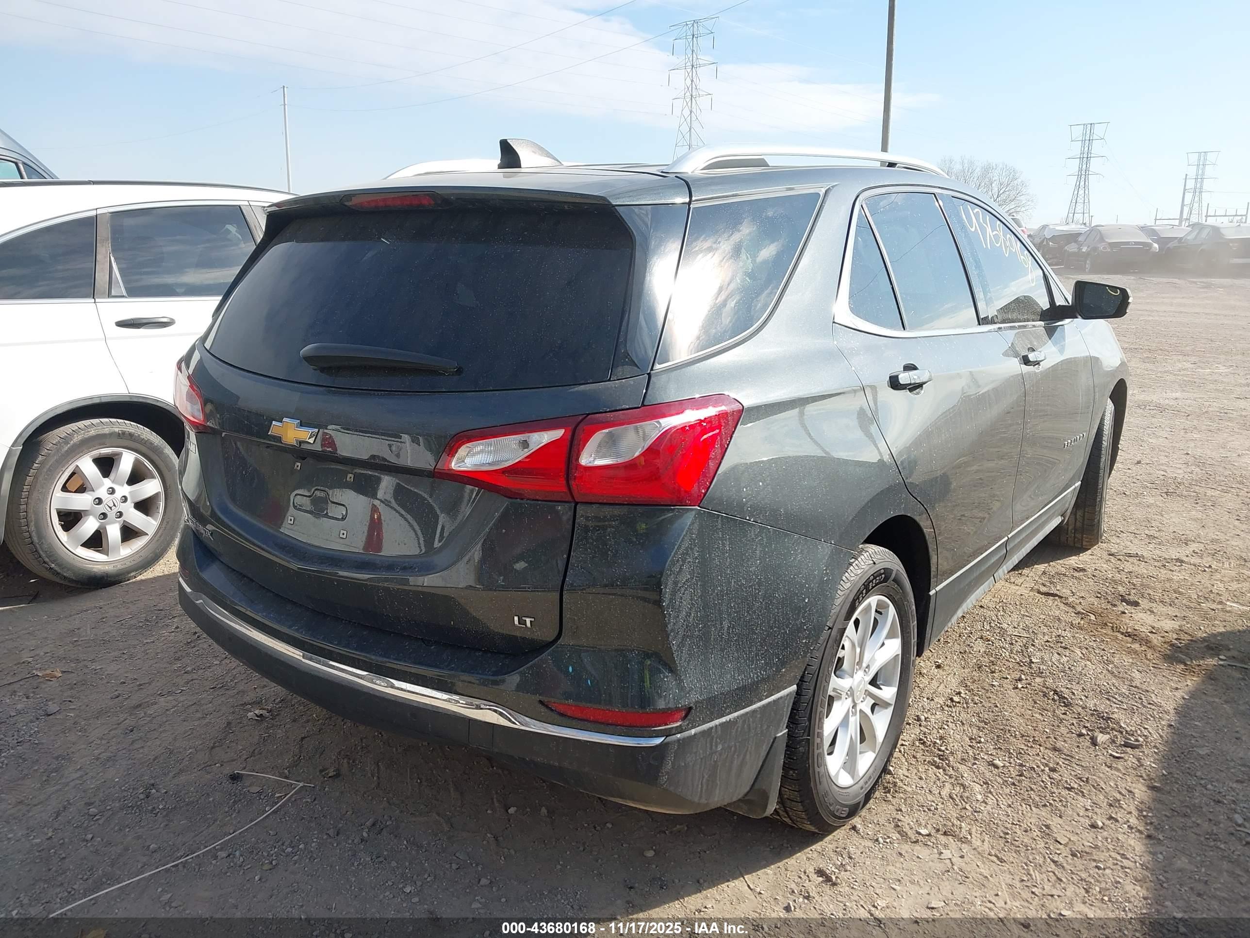 CHEVROLET EQUINOX image 4