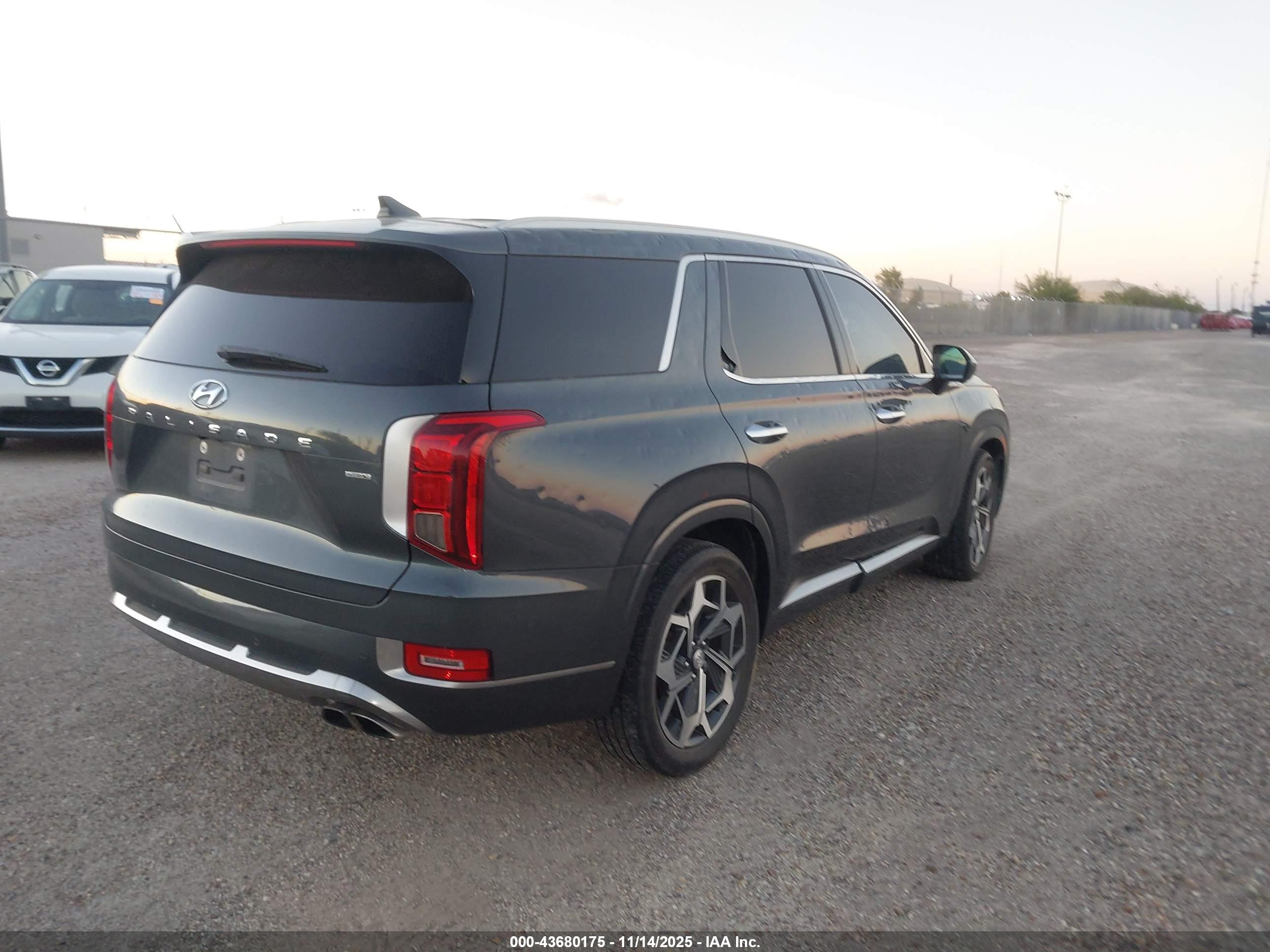 HYUNDAI PALISADE image 4
