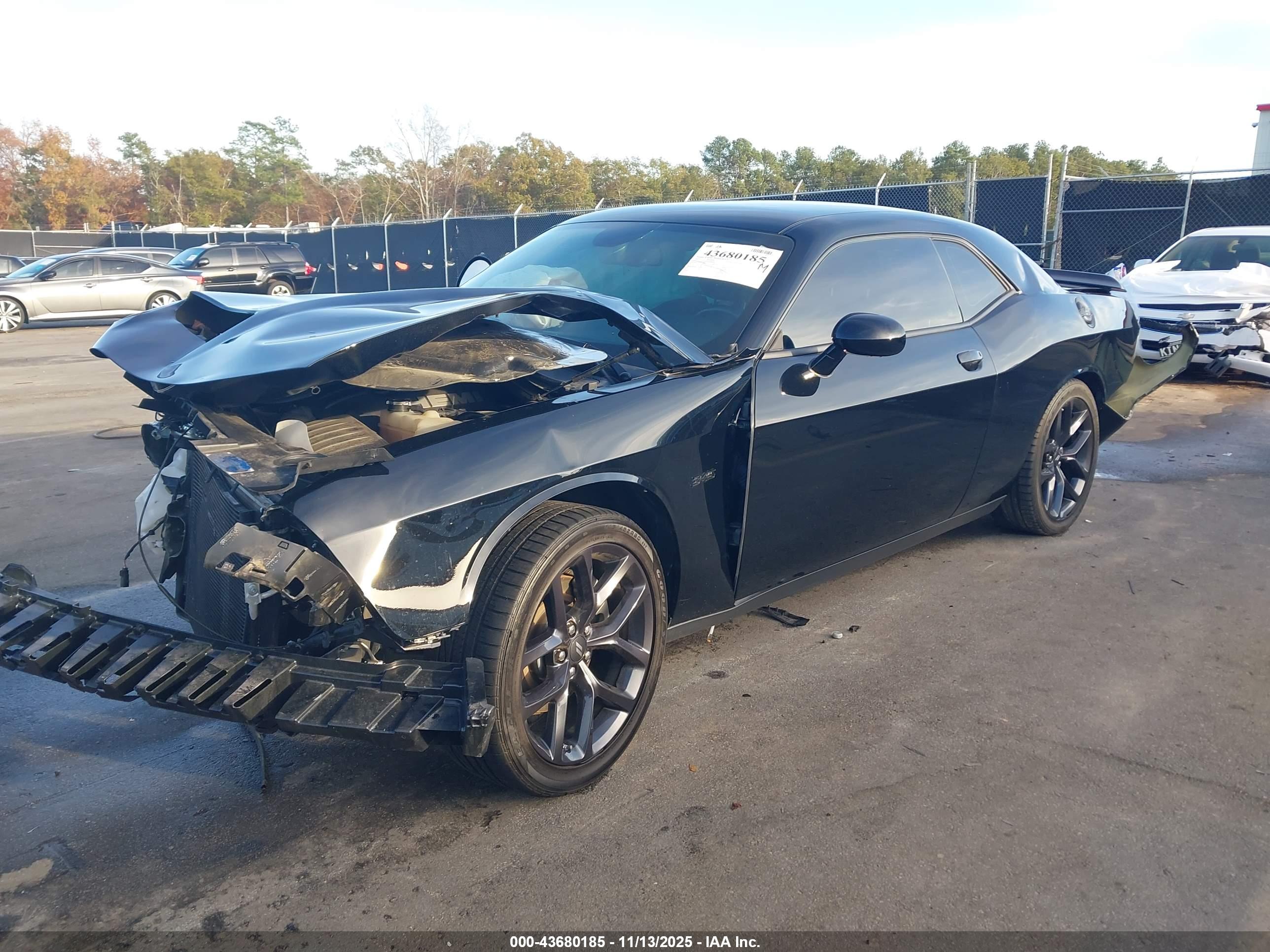 DODGE CHALLENGER image 2