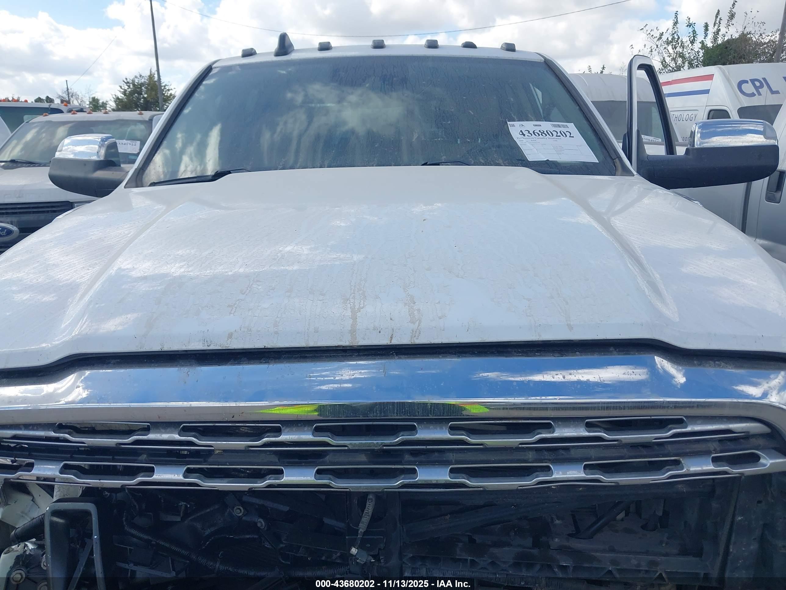 RAM 2500 image 10