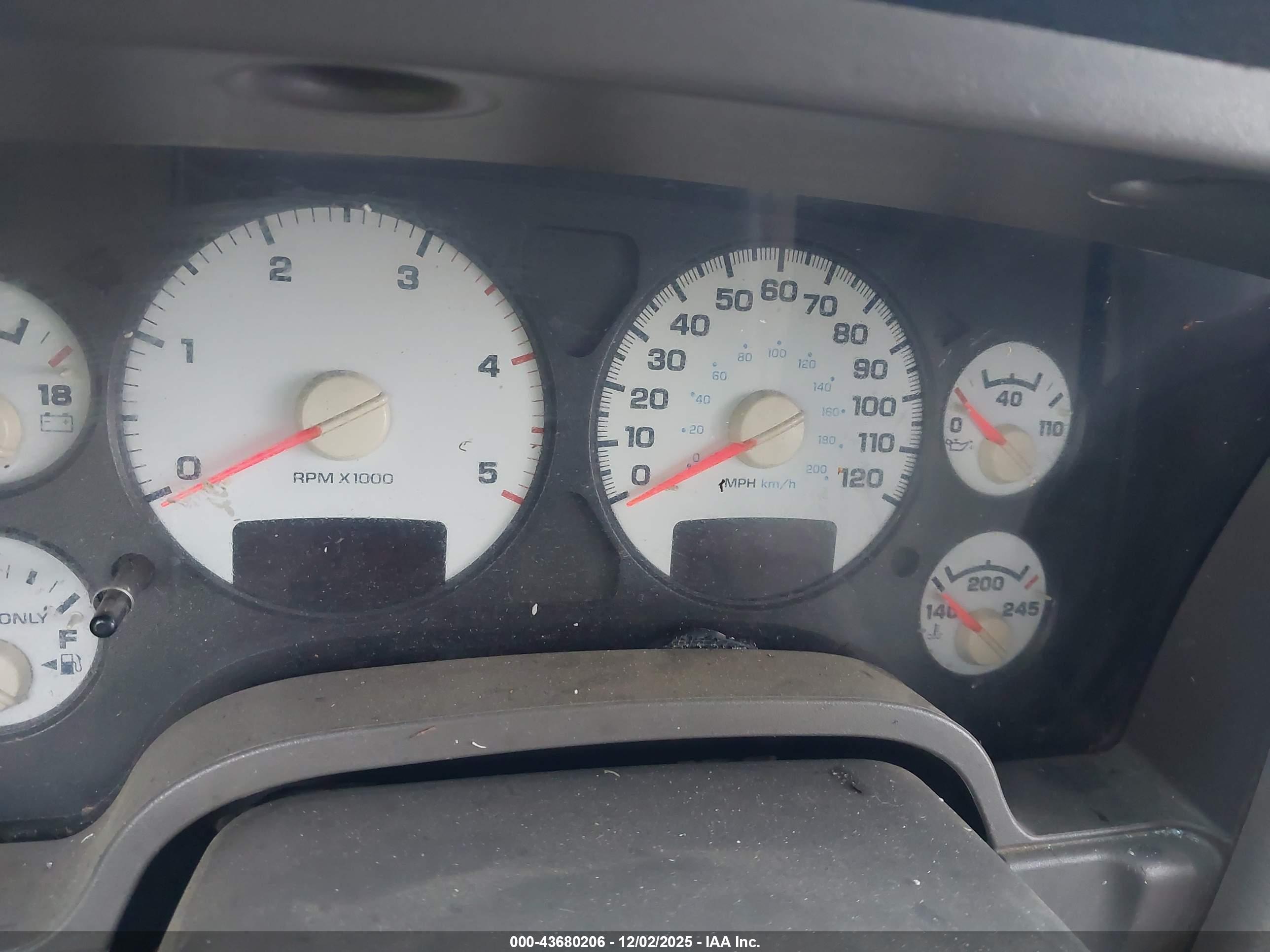 DODGE RAM image 6