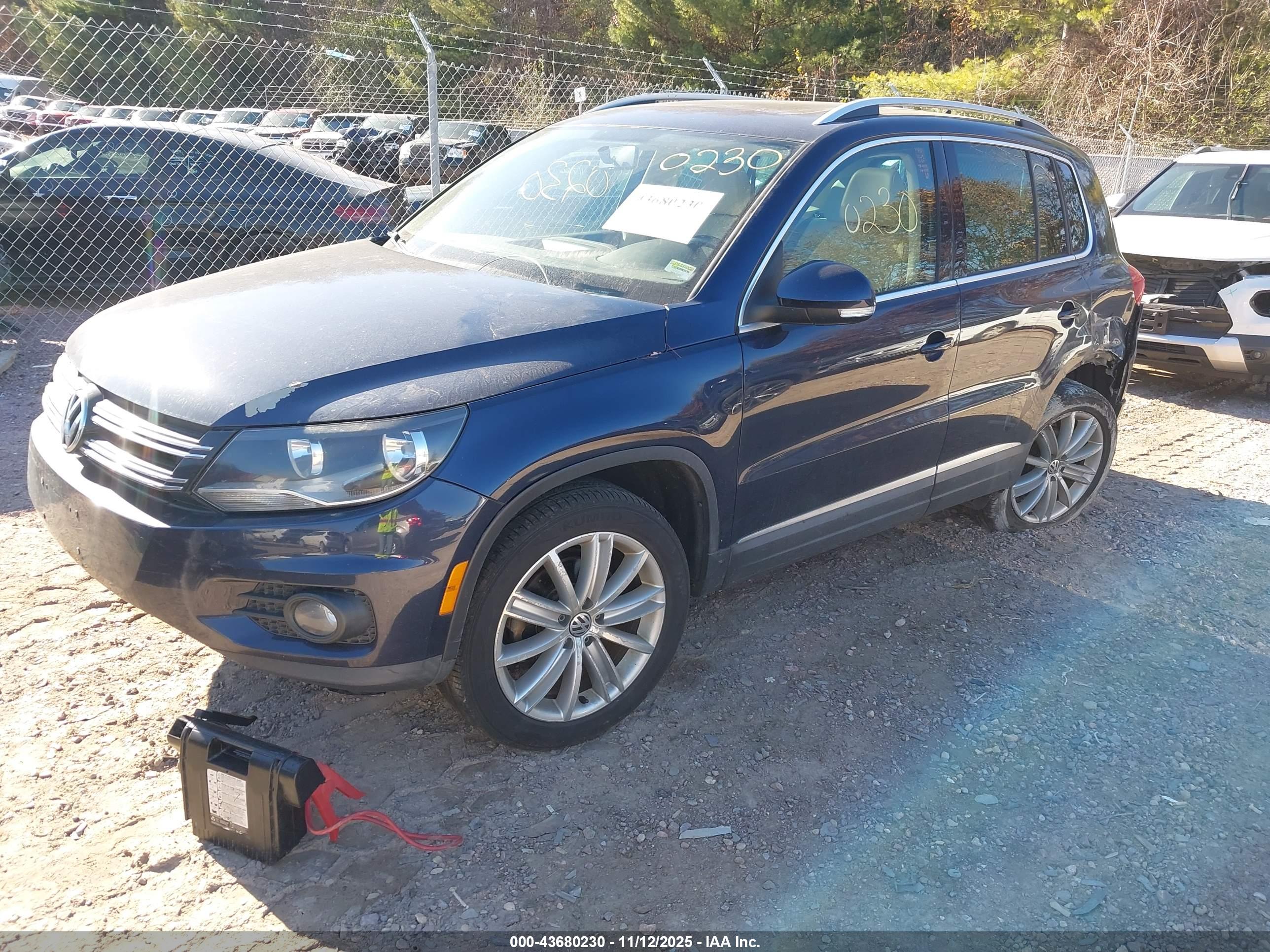 VOLKSWAGEN TIGUAN image 2