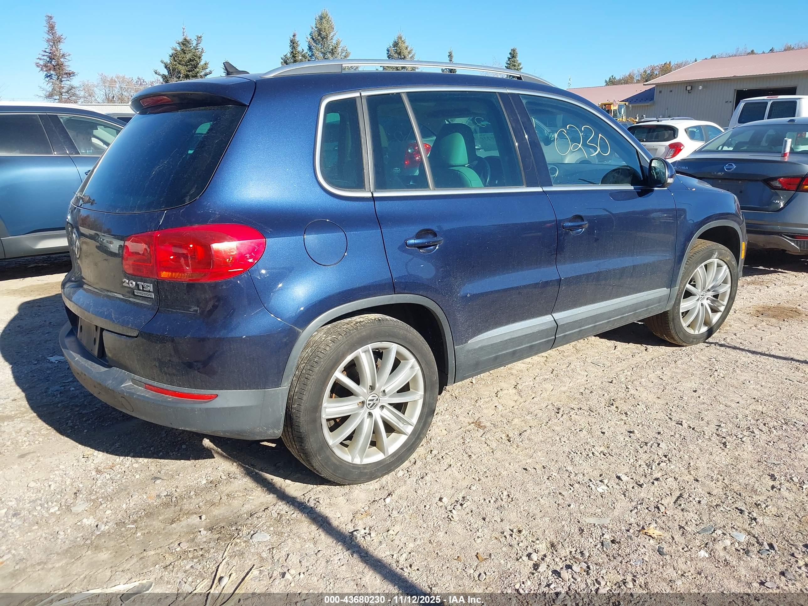 VOLKSWAGEN TIGUAN image 4