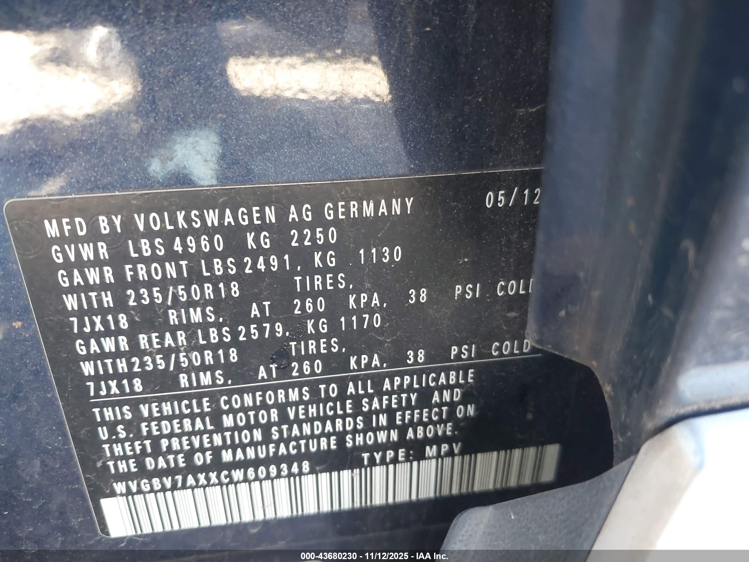 VOLKSWAGEN TIGUAN image 9