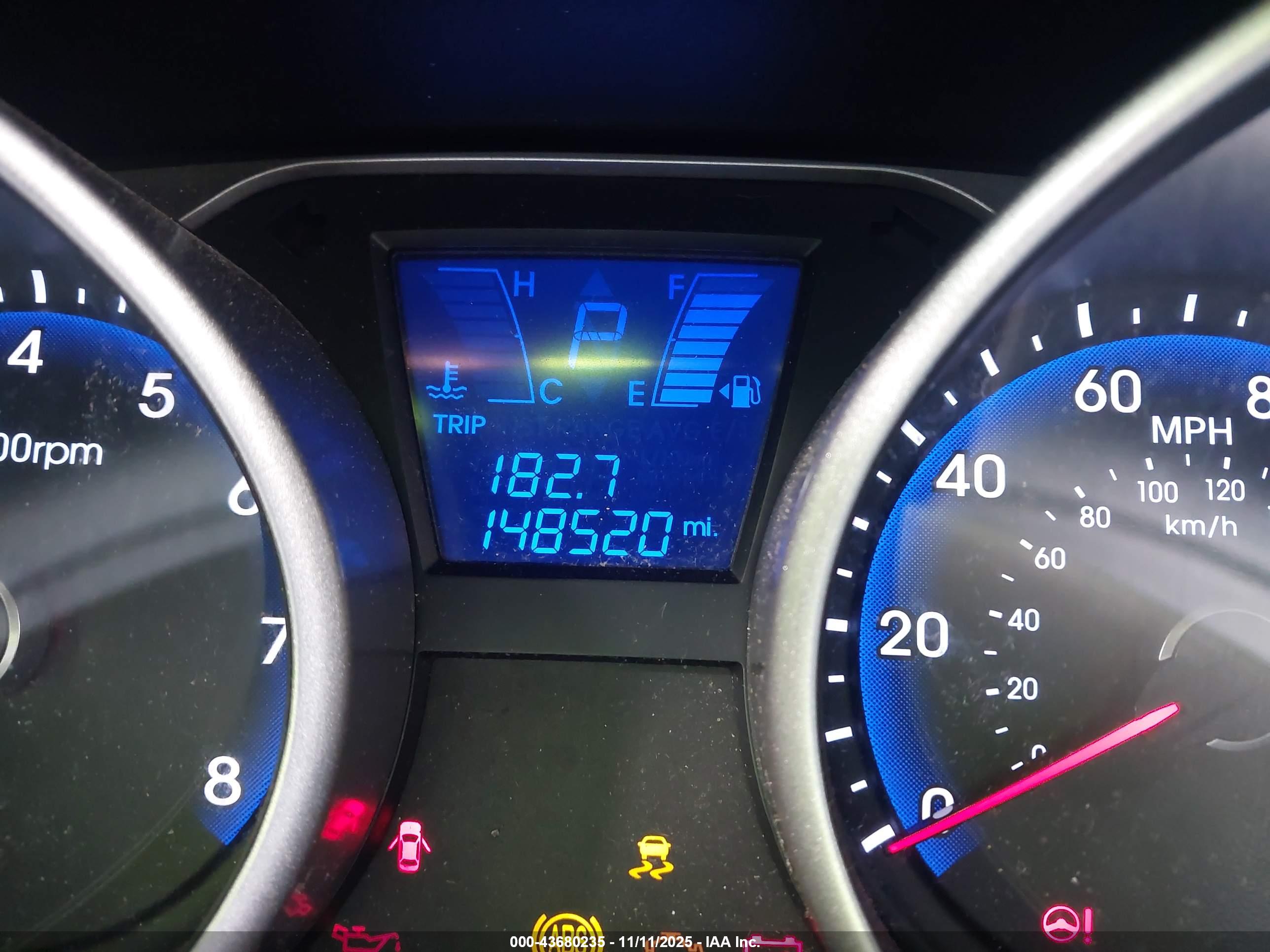 HYUNDAI TUCSON image 7
