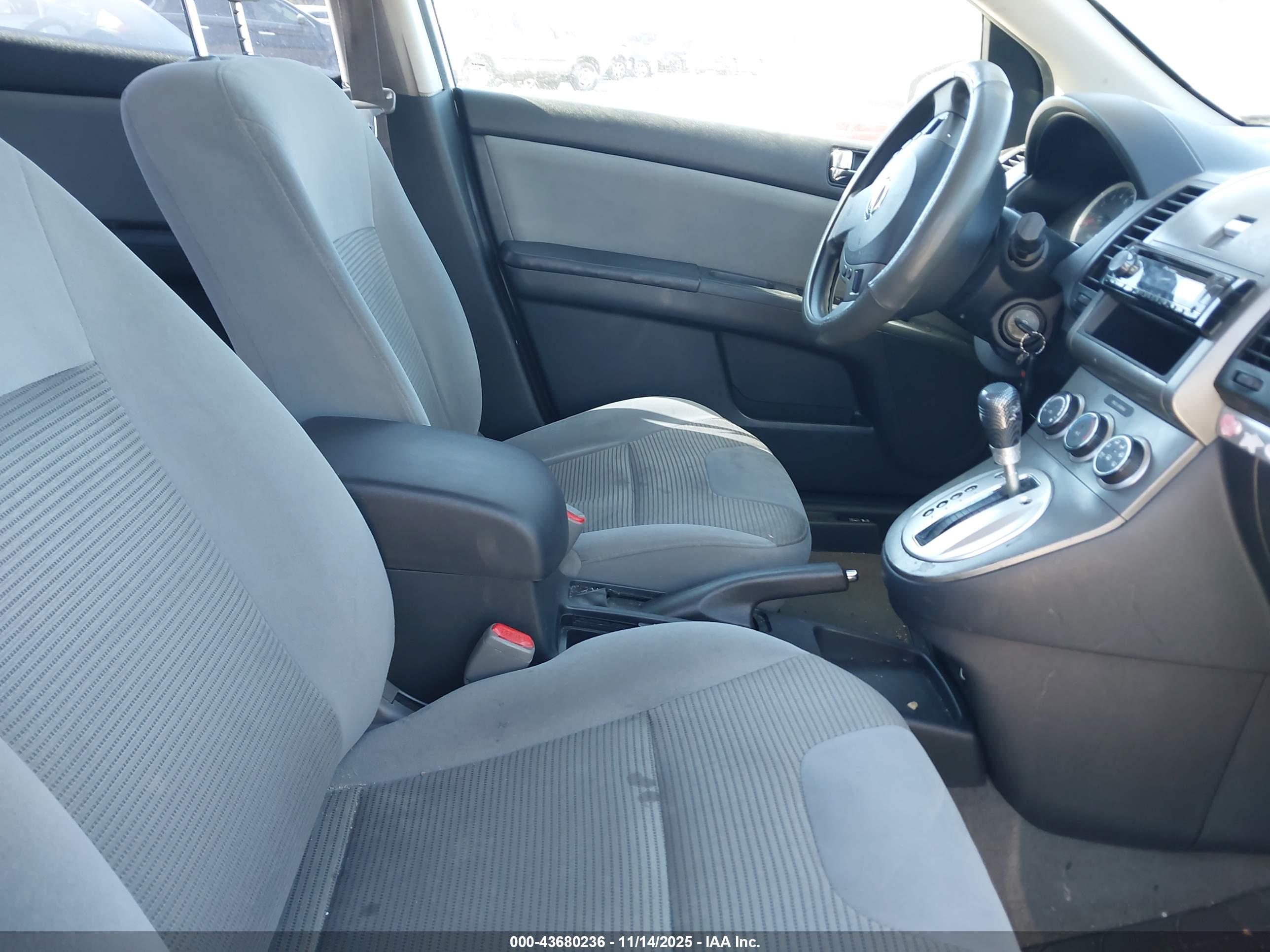 NISSAN SENTRA image 5