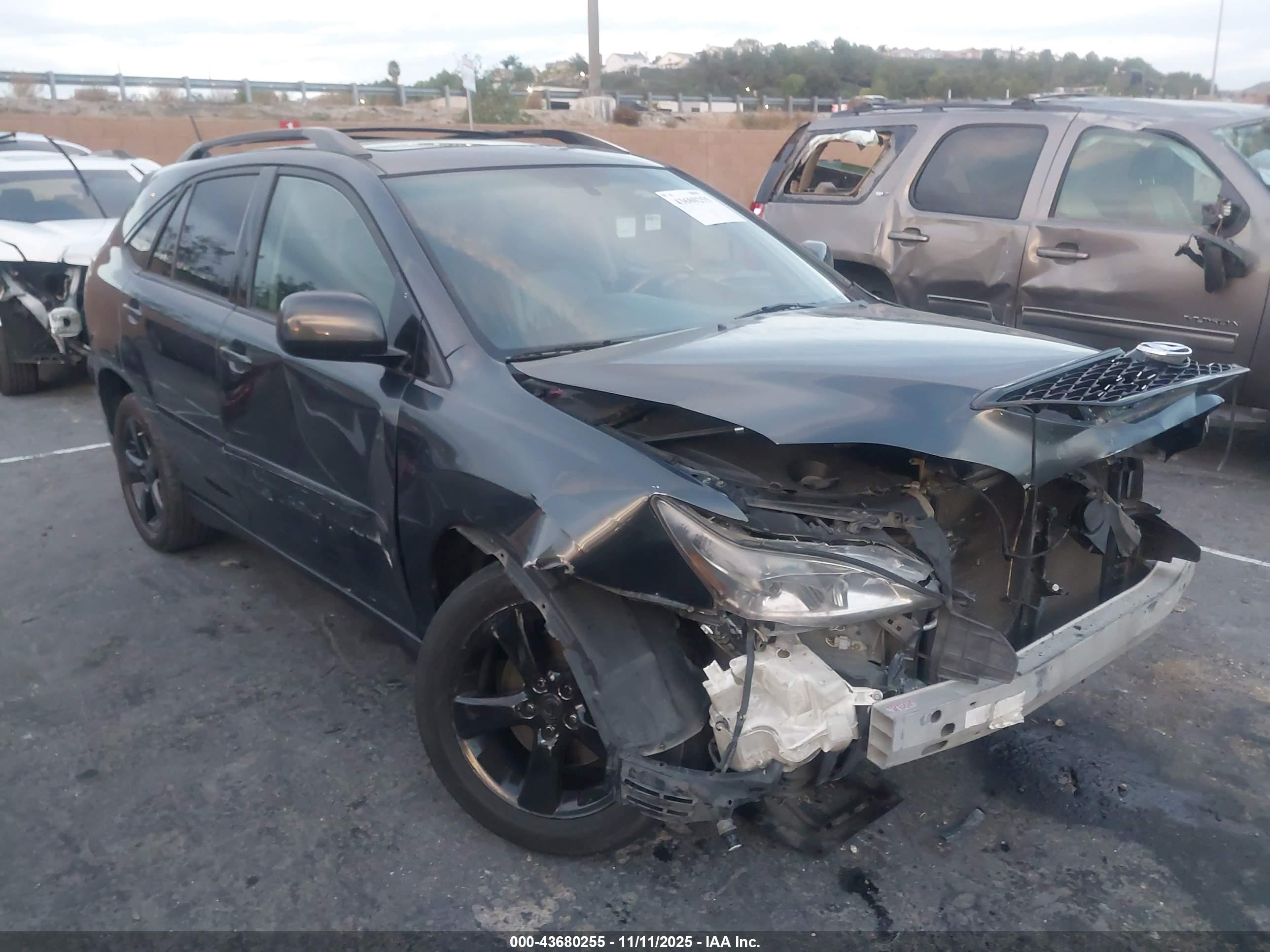 LEXUS RX image 6