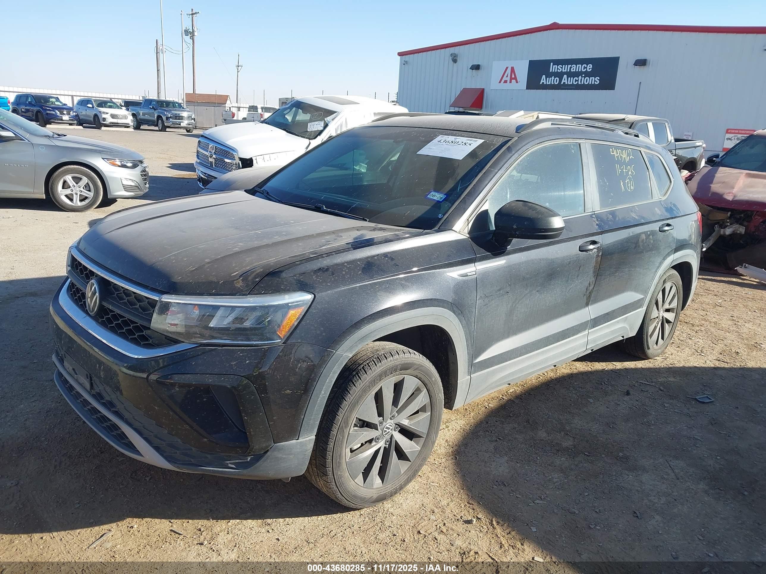 VOLKSWAGEN TAOS image 2