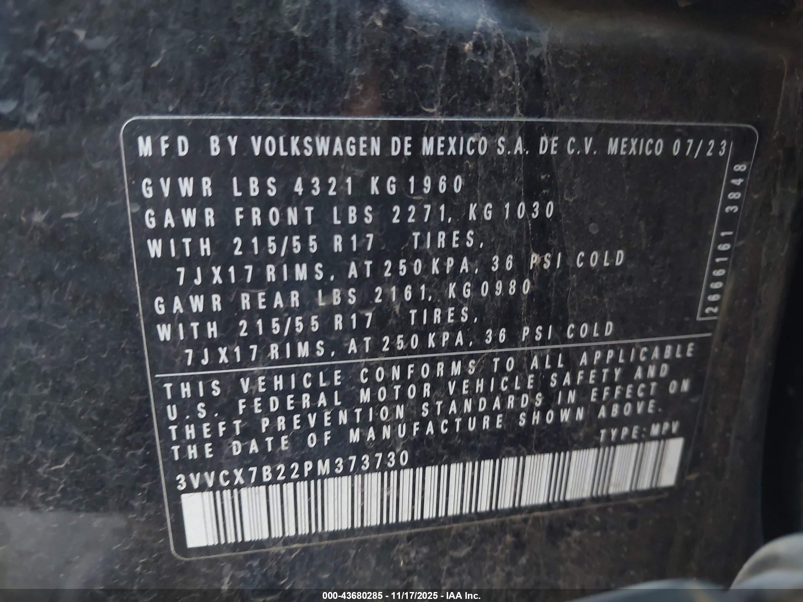 VOLKSWAGEN TAOS image 9