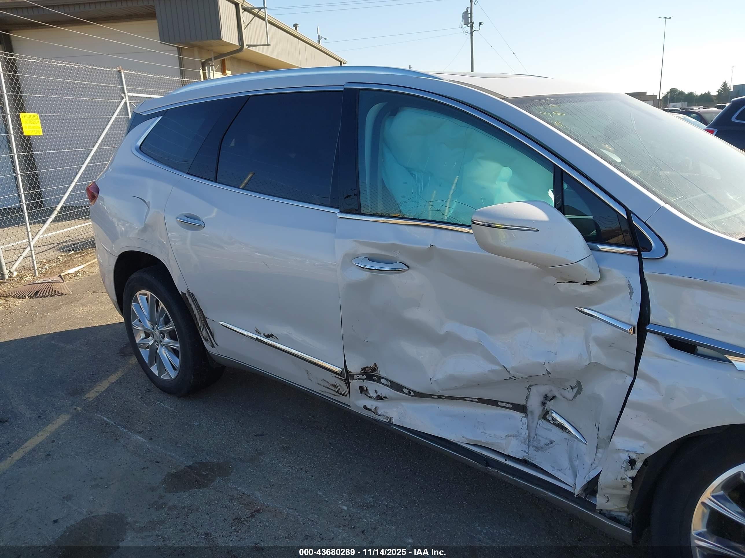 BUICK ENCLAVE image 6