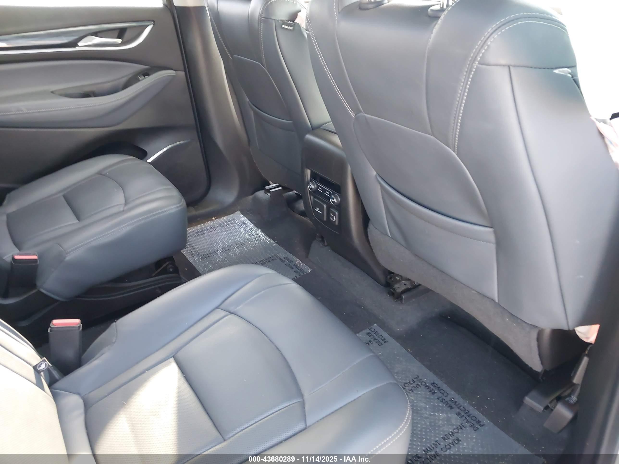 BUICK ENCLAVE image 8