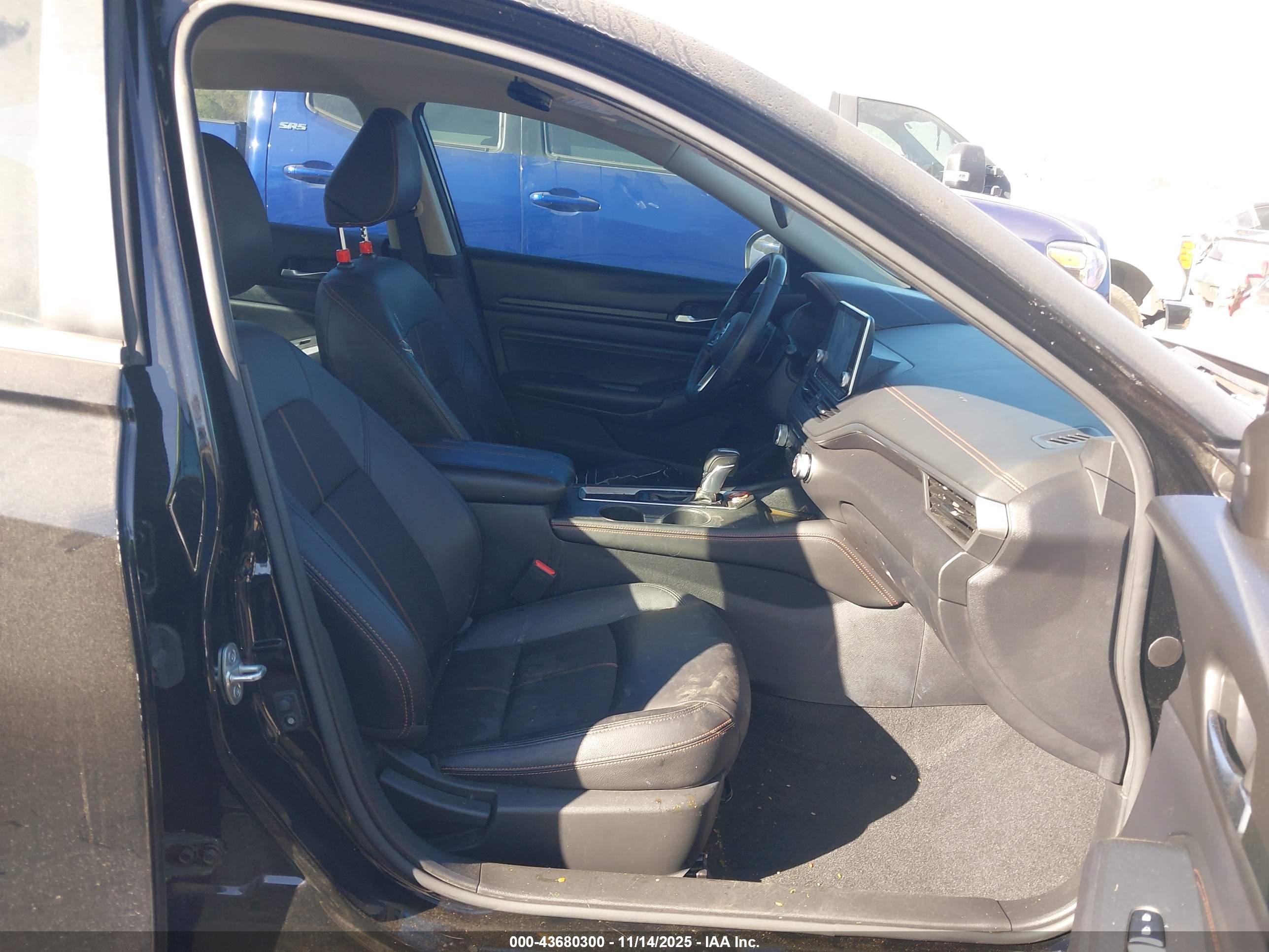 NISSAN ALTIMA image 5