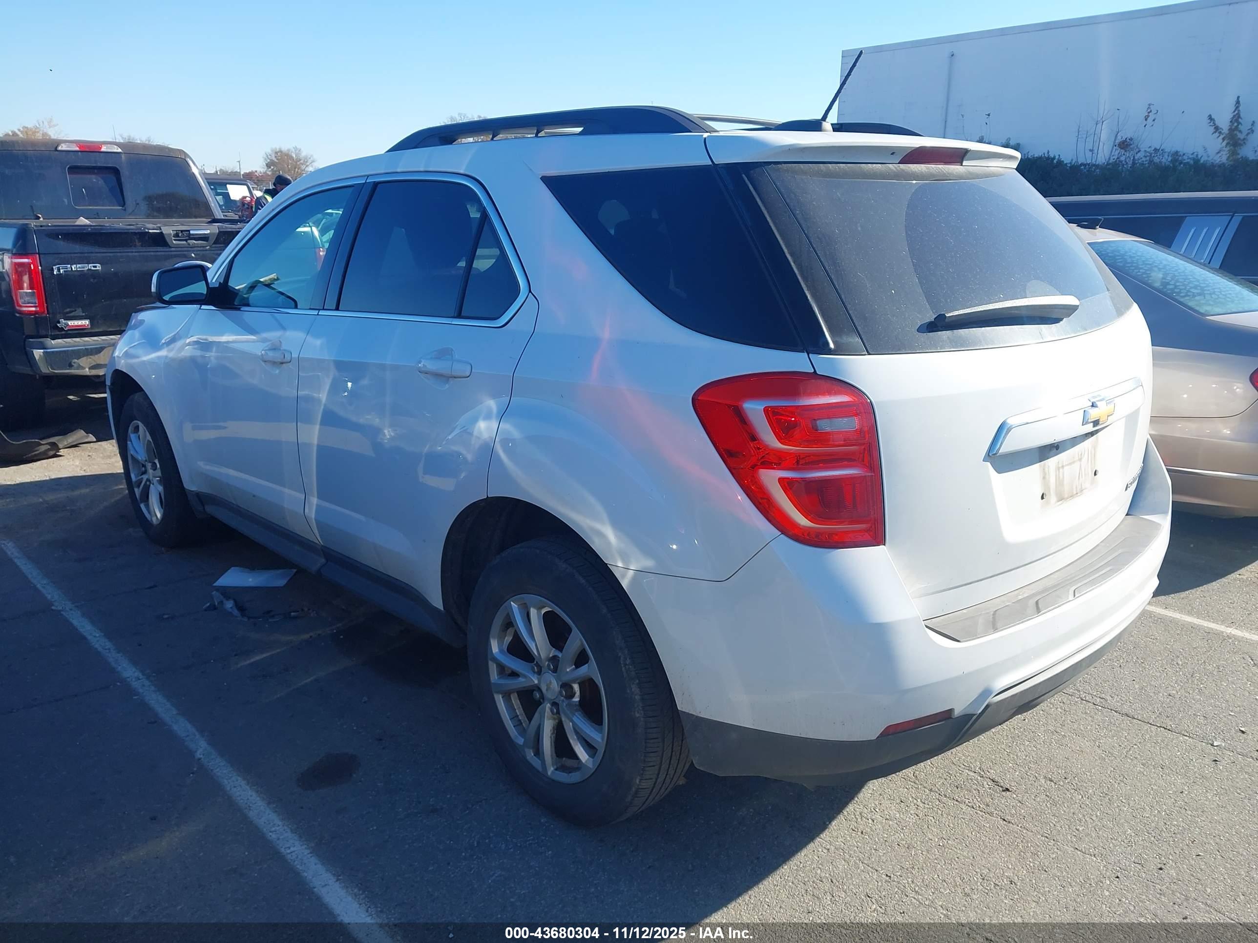 CHEVROLET EQUINOX image 3