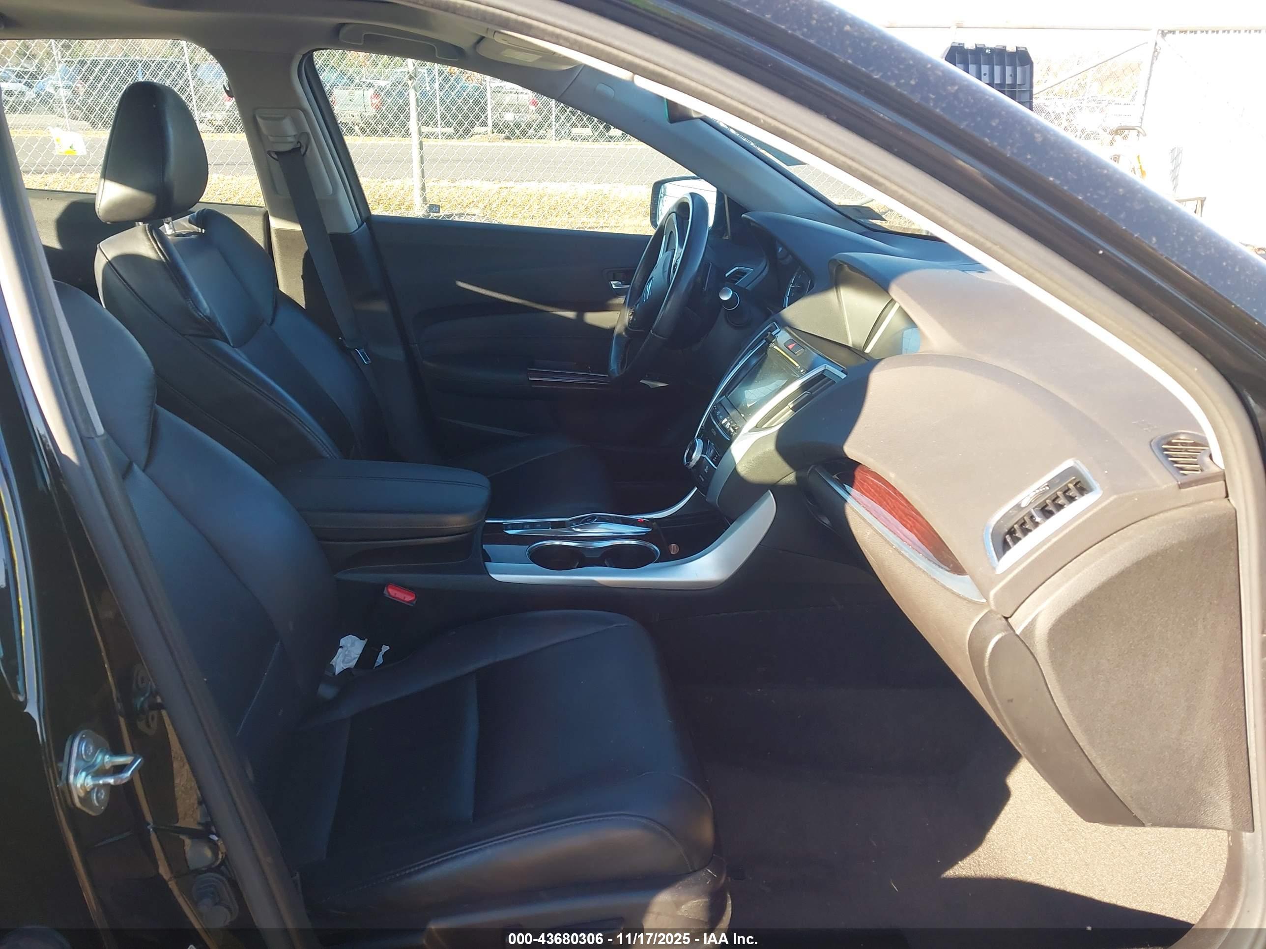 ACURA TLX image 5