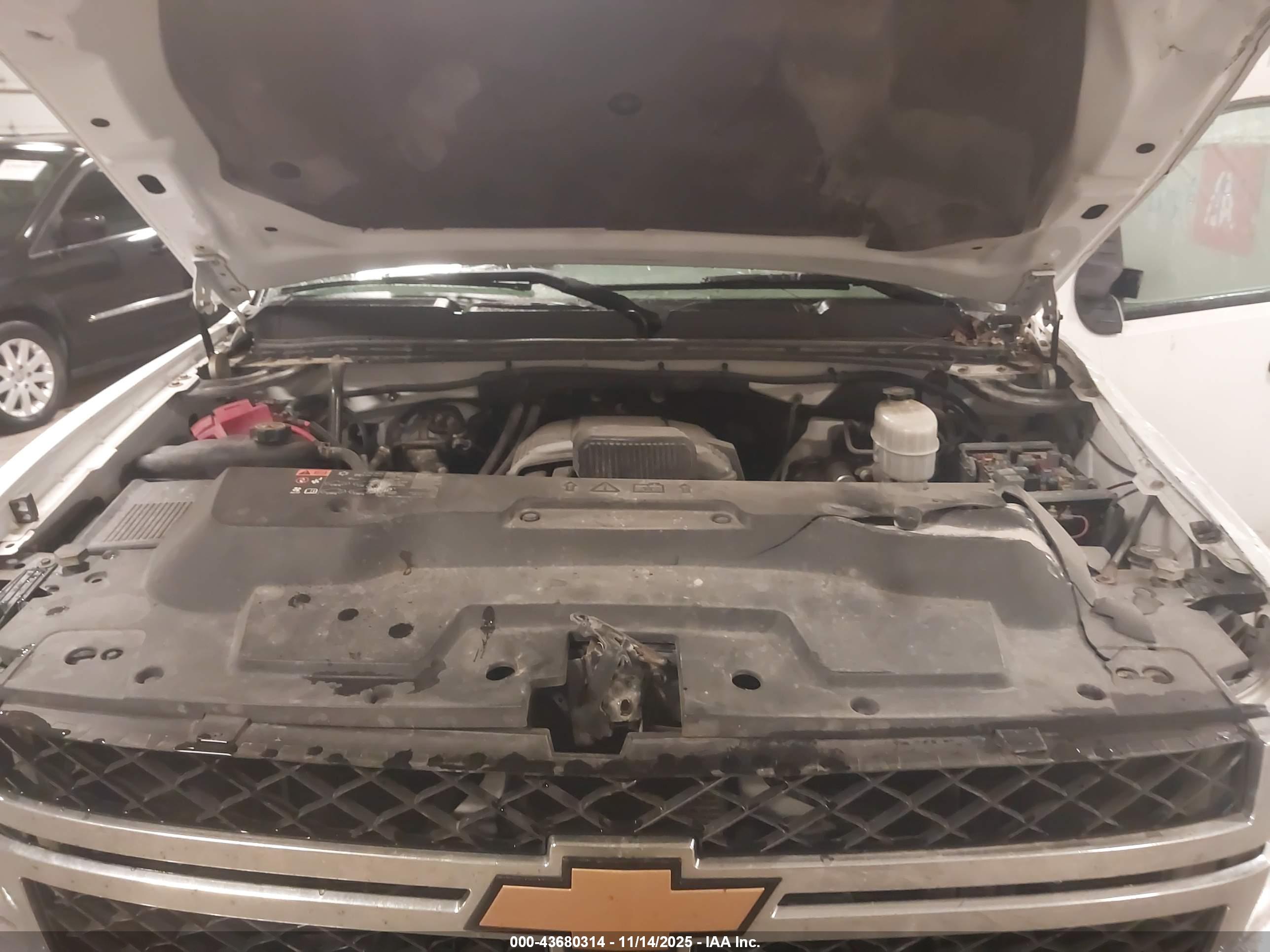 CHEVROLET SILVERADO image 10