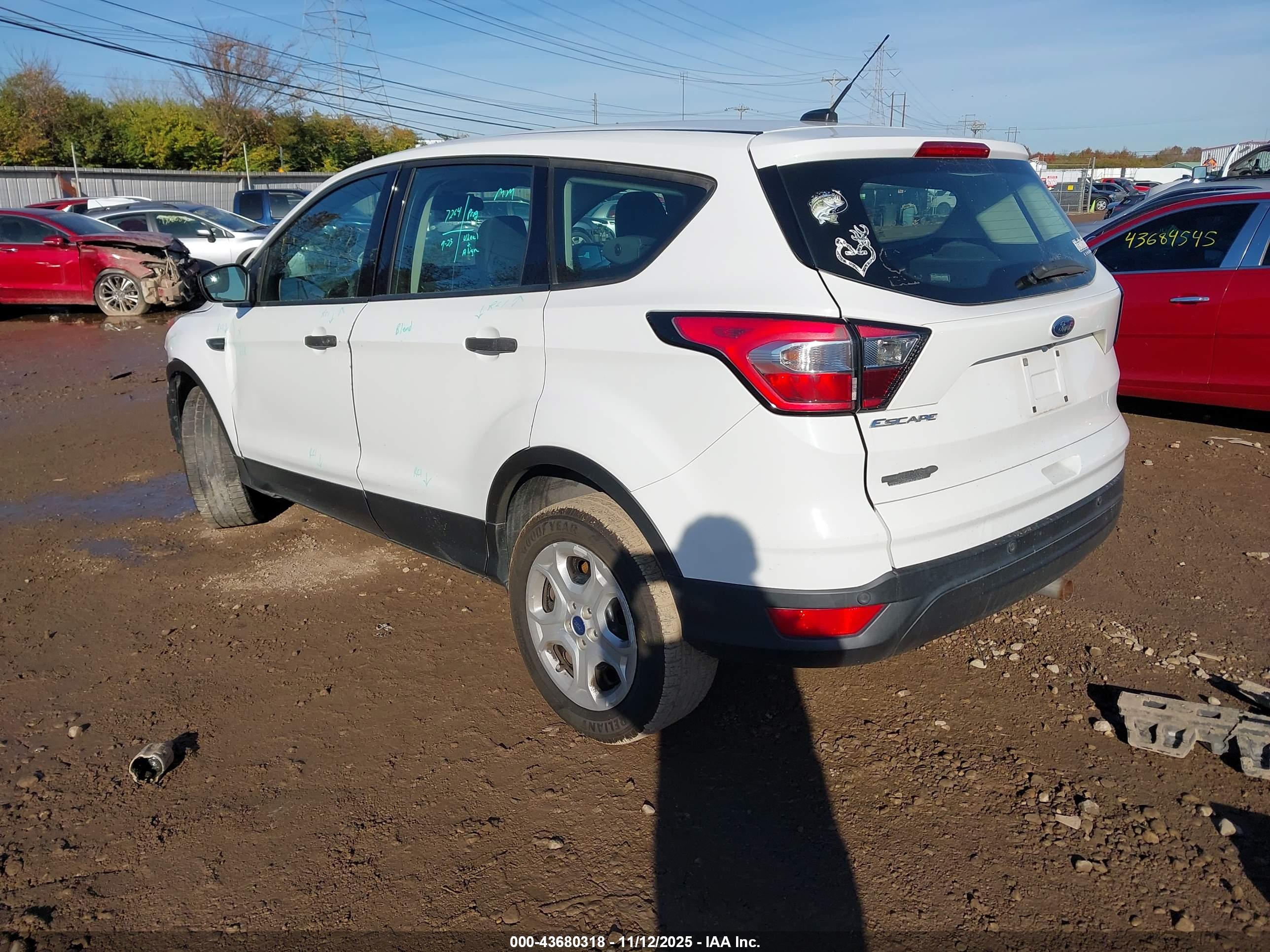 FORD ESCAPE image 3