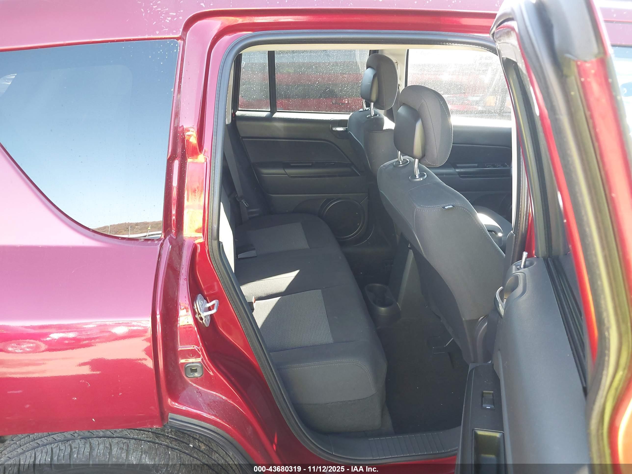 JEEP COMPASS image 8
