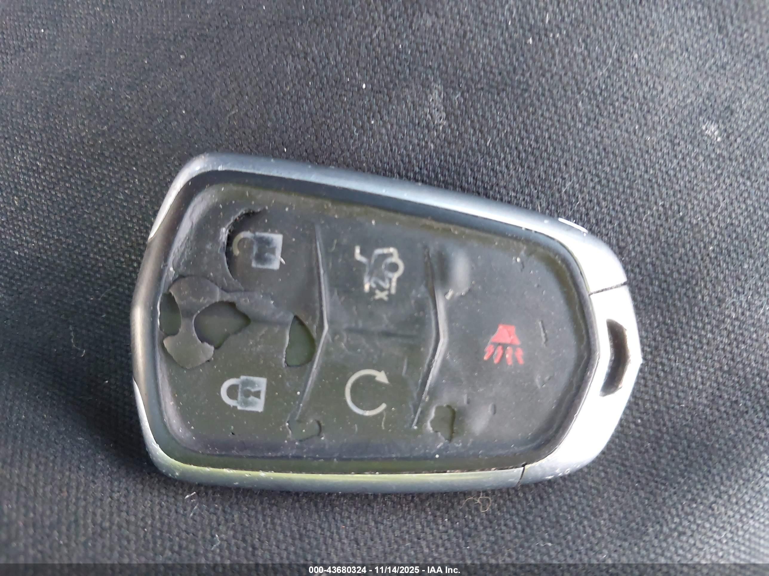 CADILLAC XTS image 11