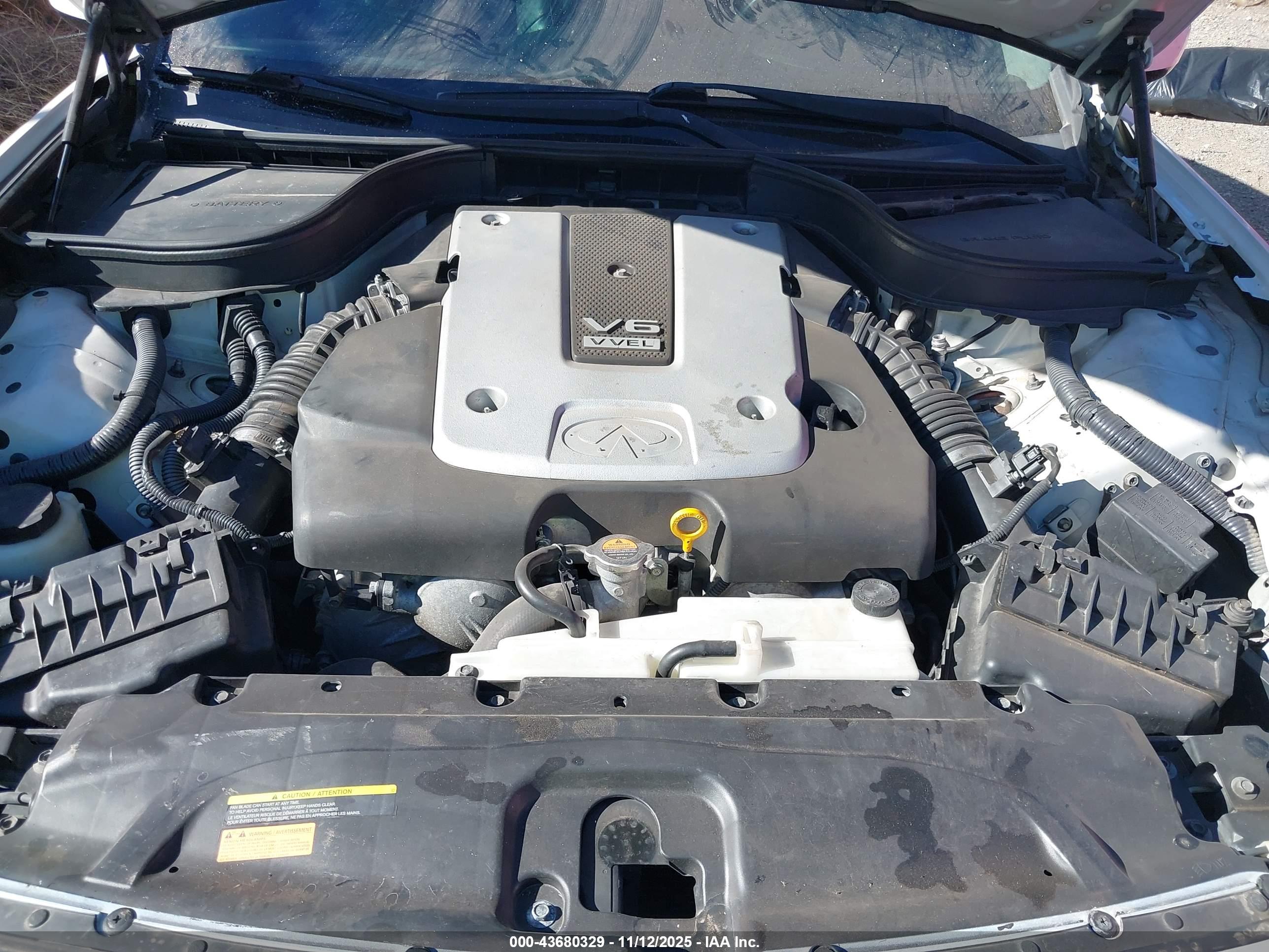 INFINITI G37 image 10